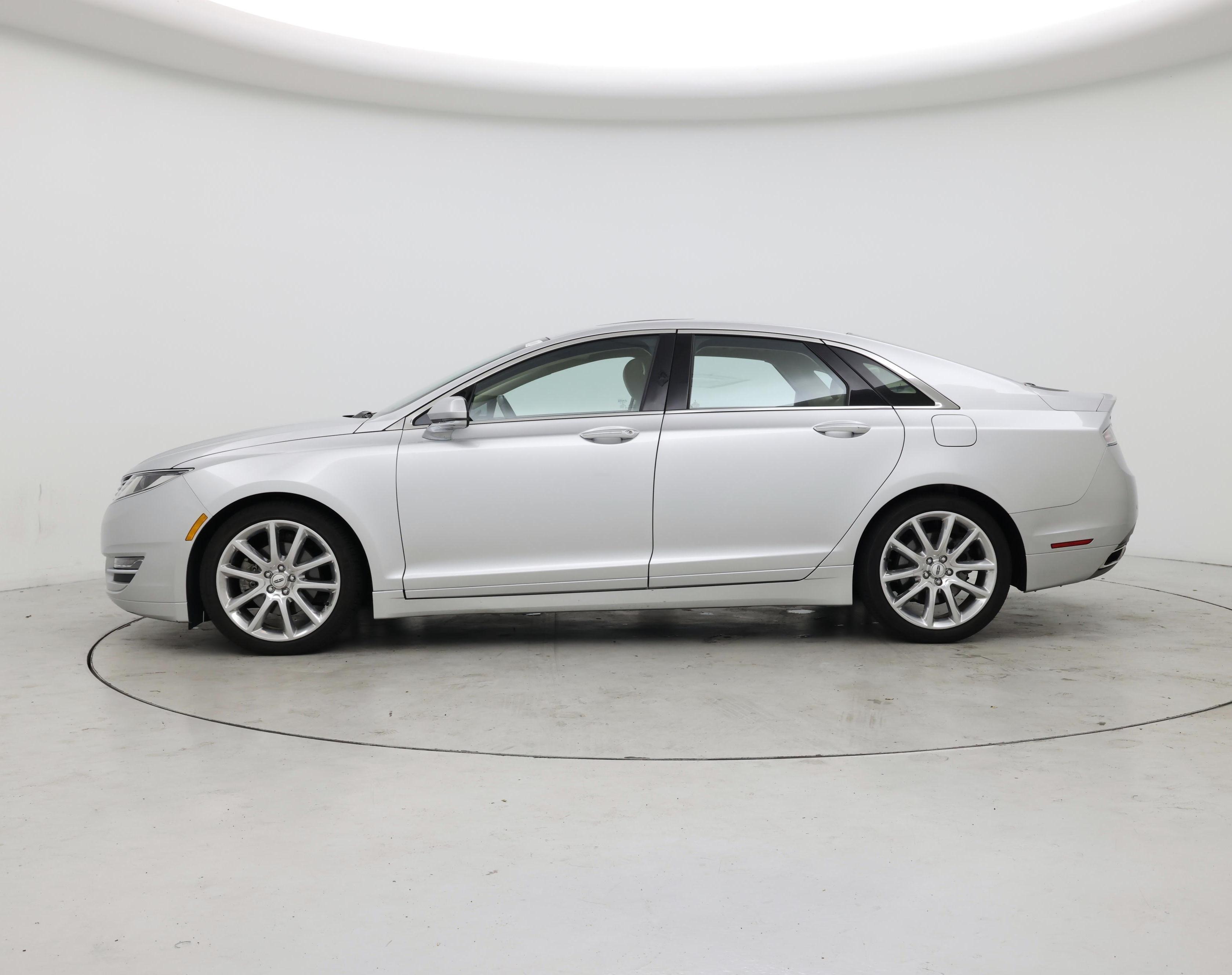 Thumbnail: 2015 Lincoln MKZ - 3