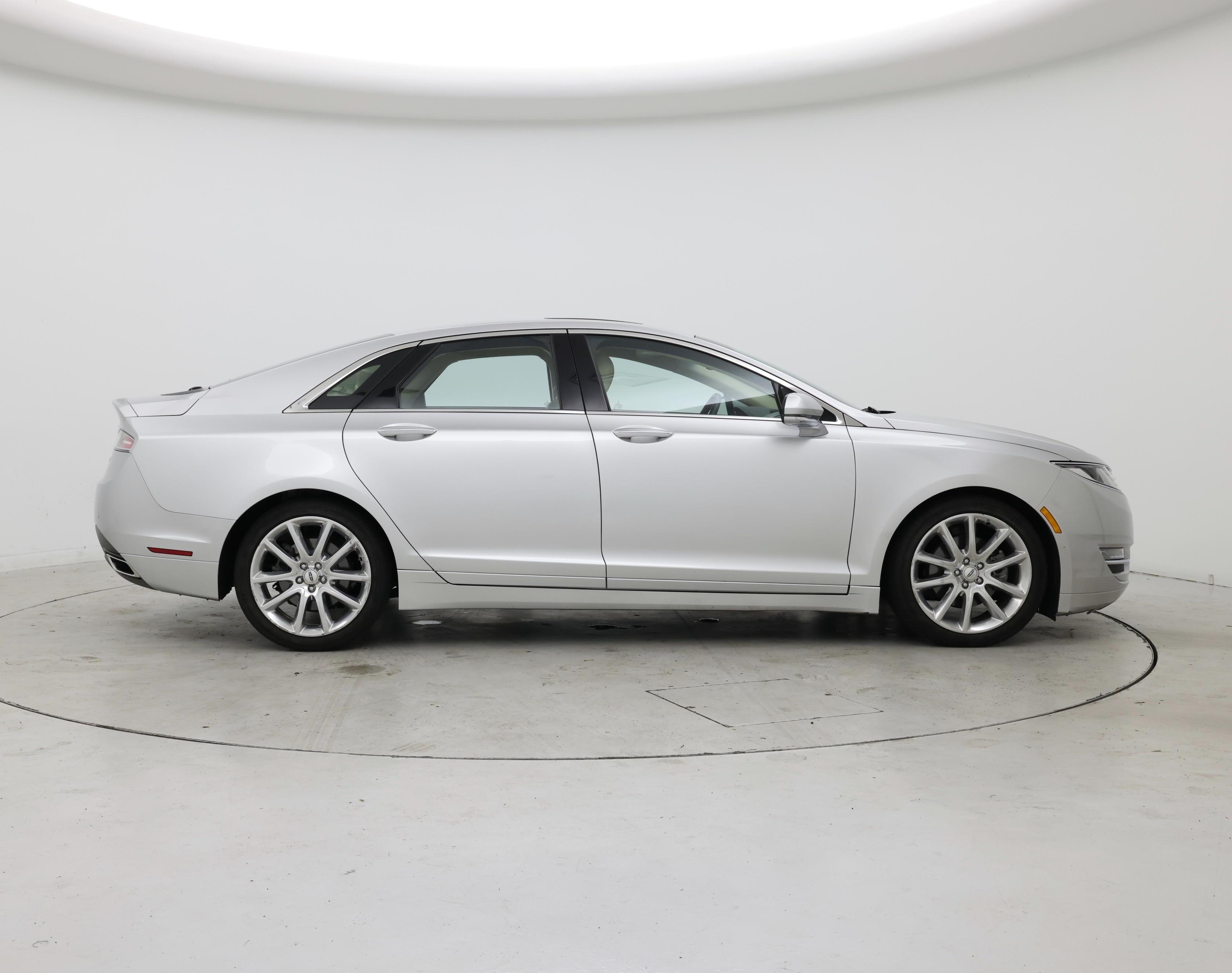 Thumbnail: 2015 Lincoln MKZ - 7