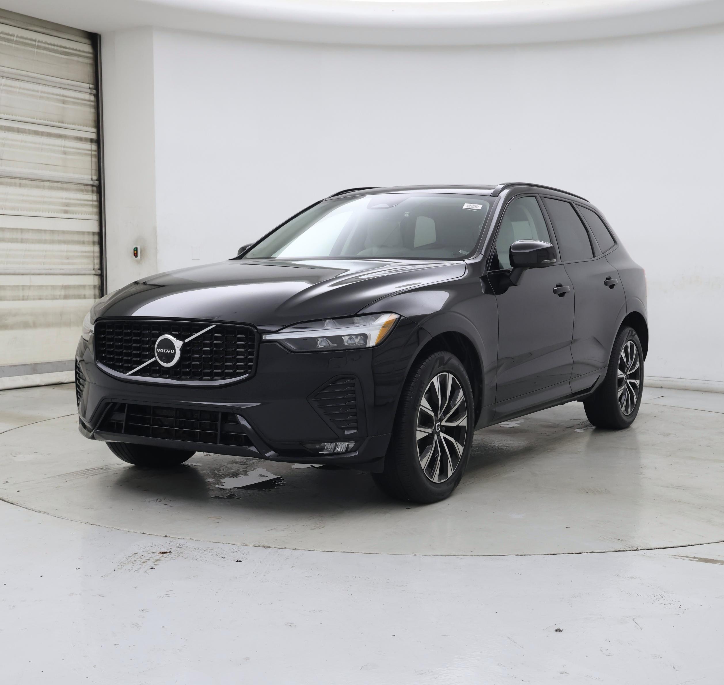 Thumbnail: 2023 Volvo XC60 - 4