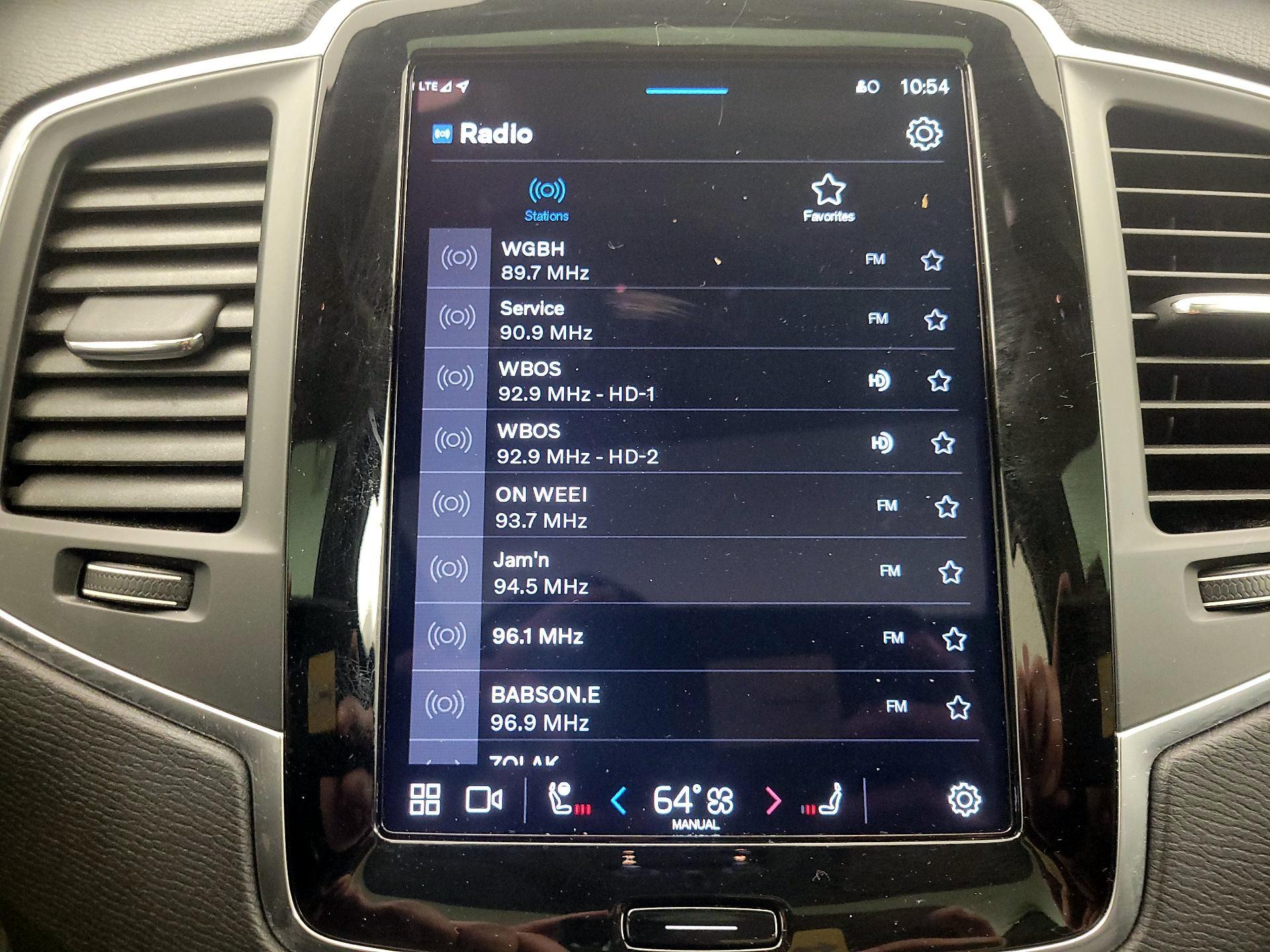 Thumbnail: 2023 Volvo XC90 - 16