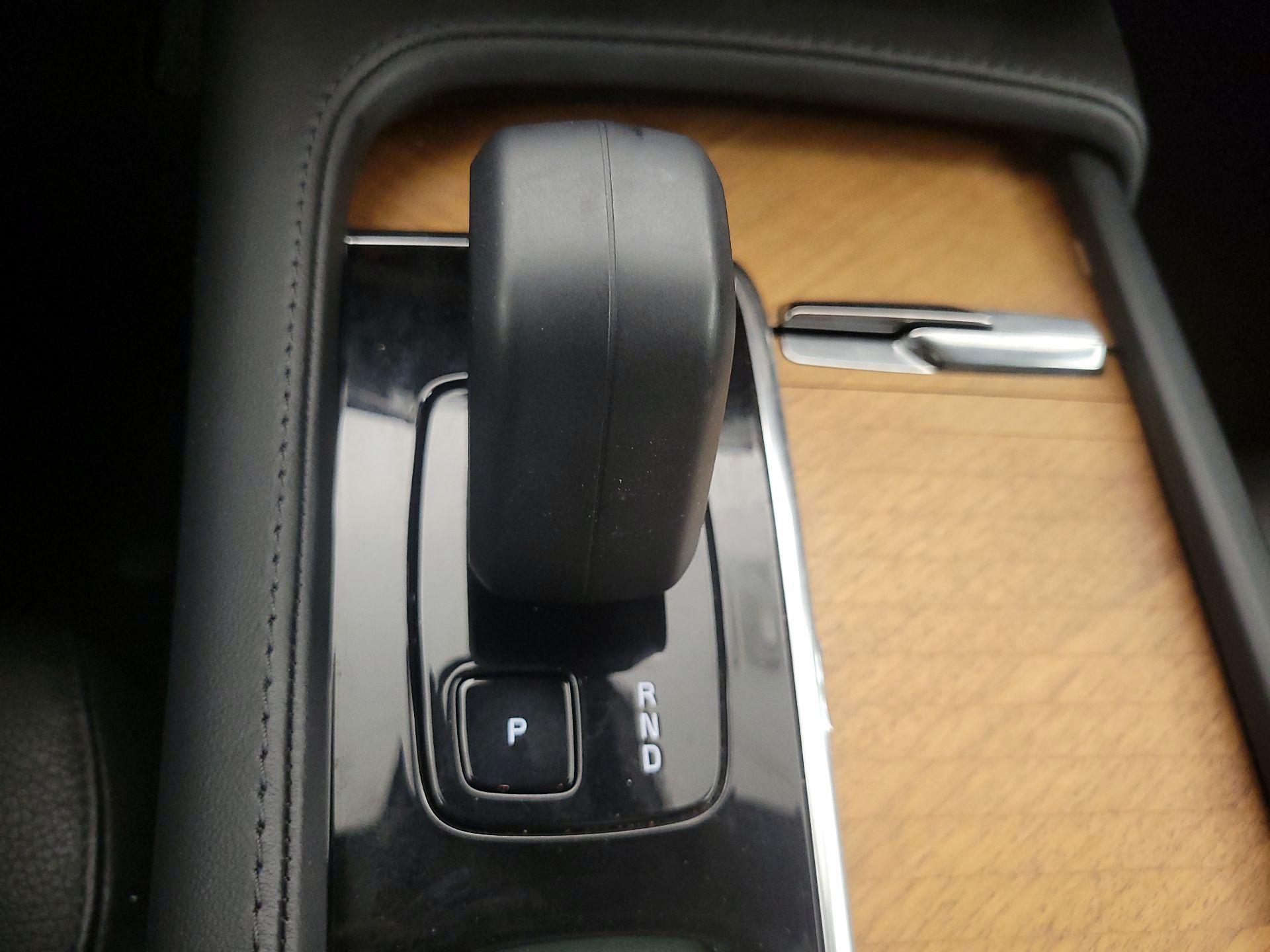 Thumbnail: 2023 Volvo XC90 - 18