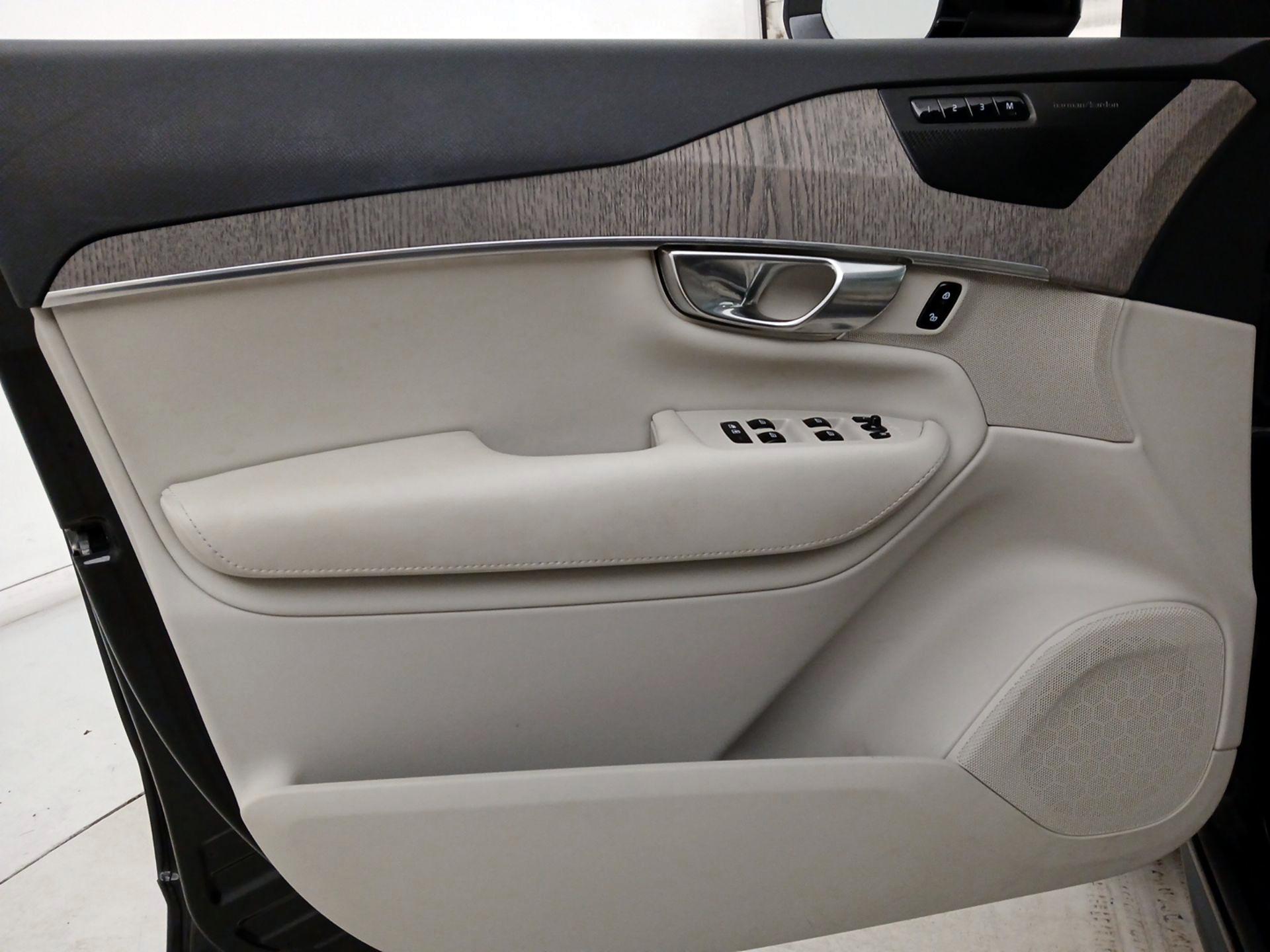 Thumbnail: 2023 Volvo XC90 - 12