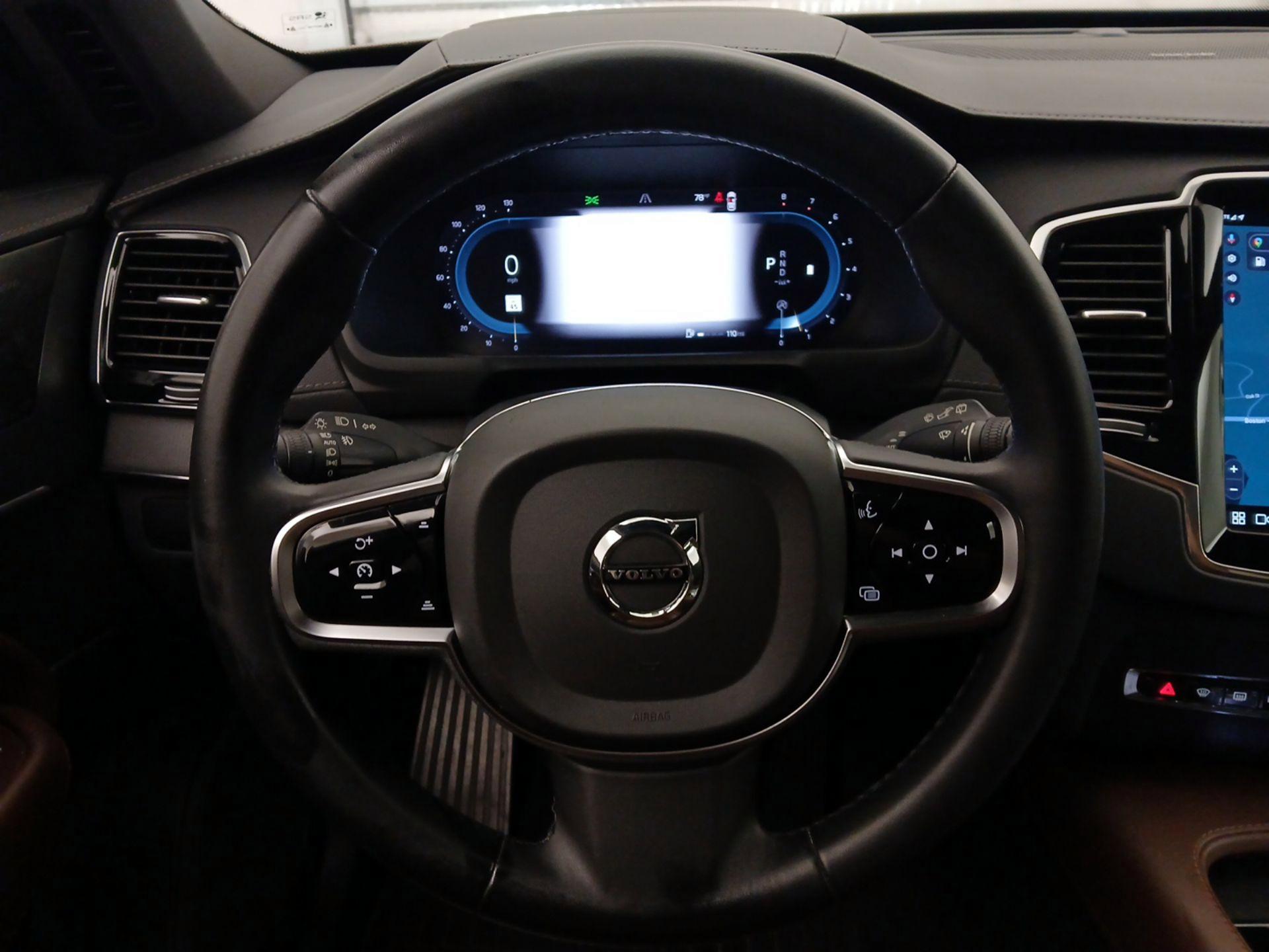 Thumbnail: 2023 Volvo XC90 - 10