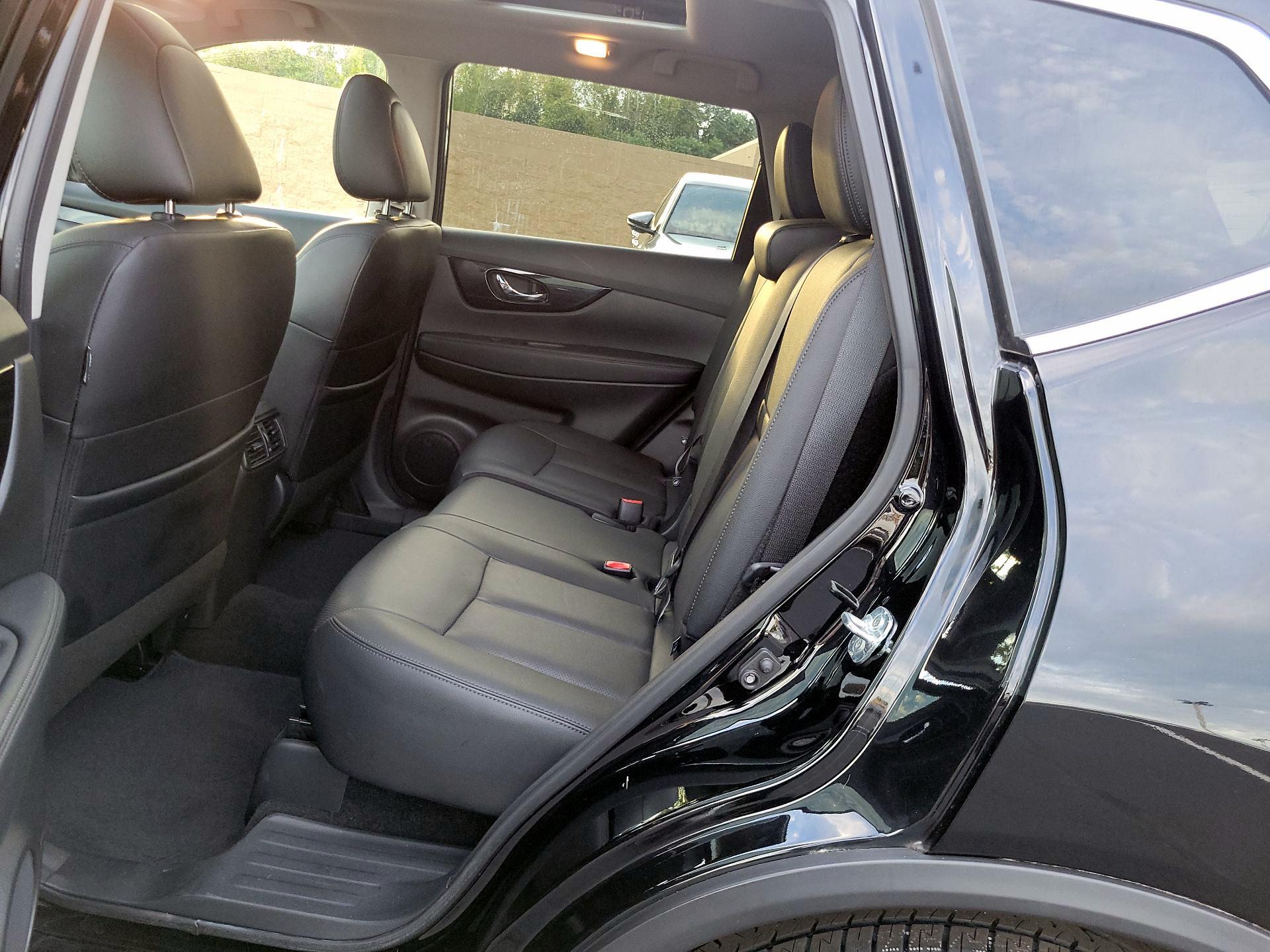 Thumbnail: 2020 Nissan Rogue - 19