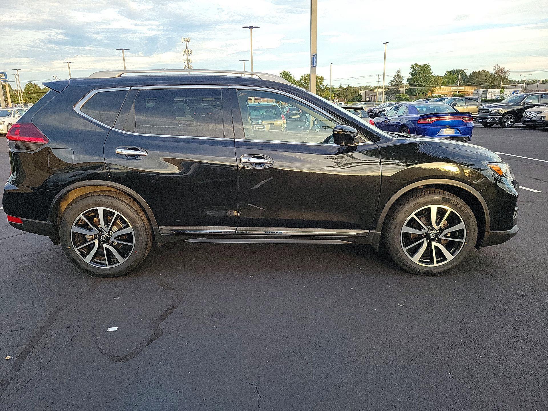 Thumbnail: 2020 Nissan Rogue - 4