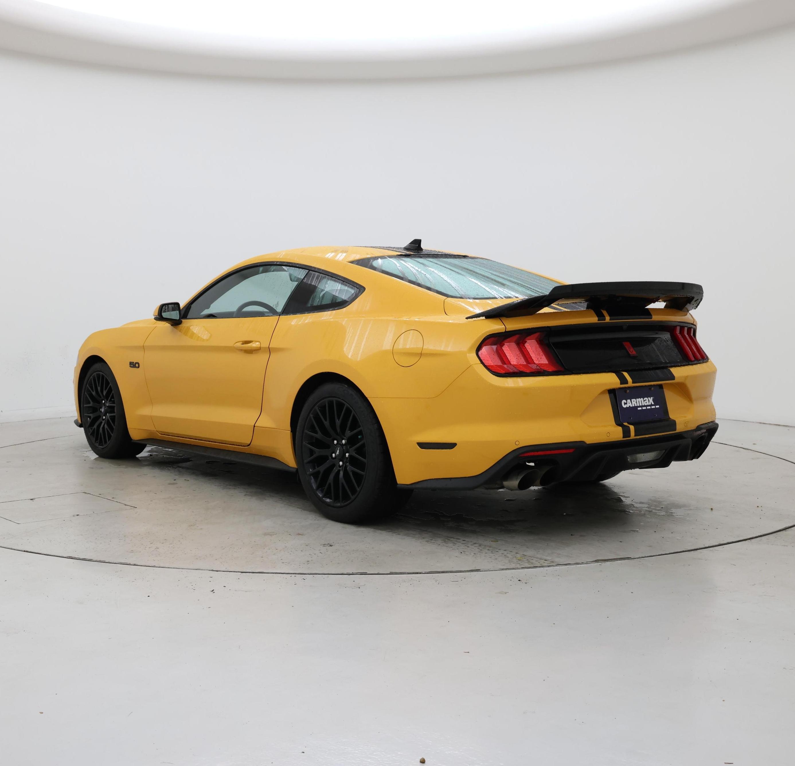 Thumbnail: 2022 Ford Mustang - 2