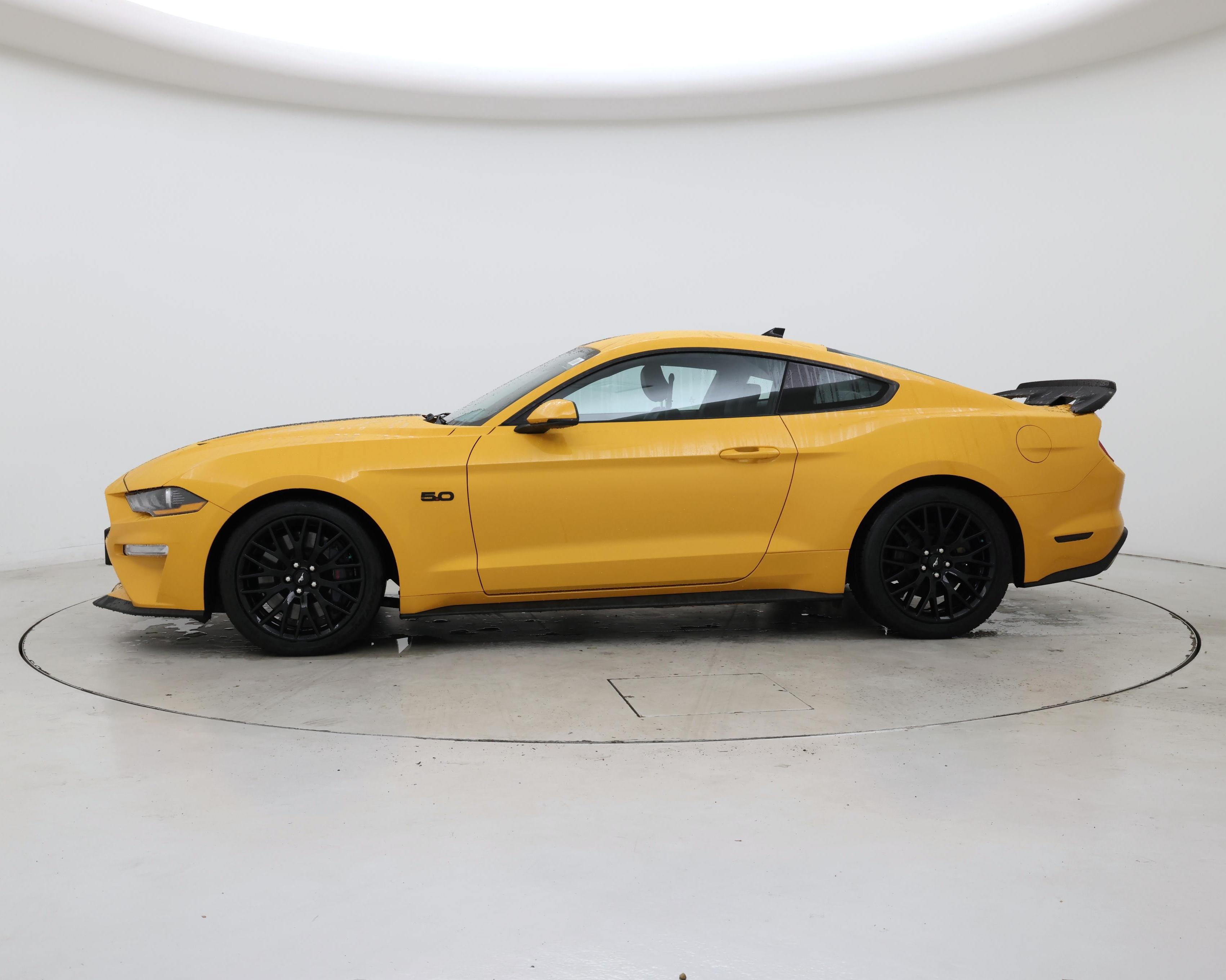 Thumbnail: 2022 Ford Mustang - 3