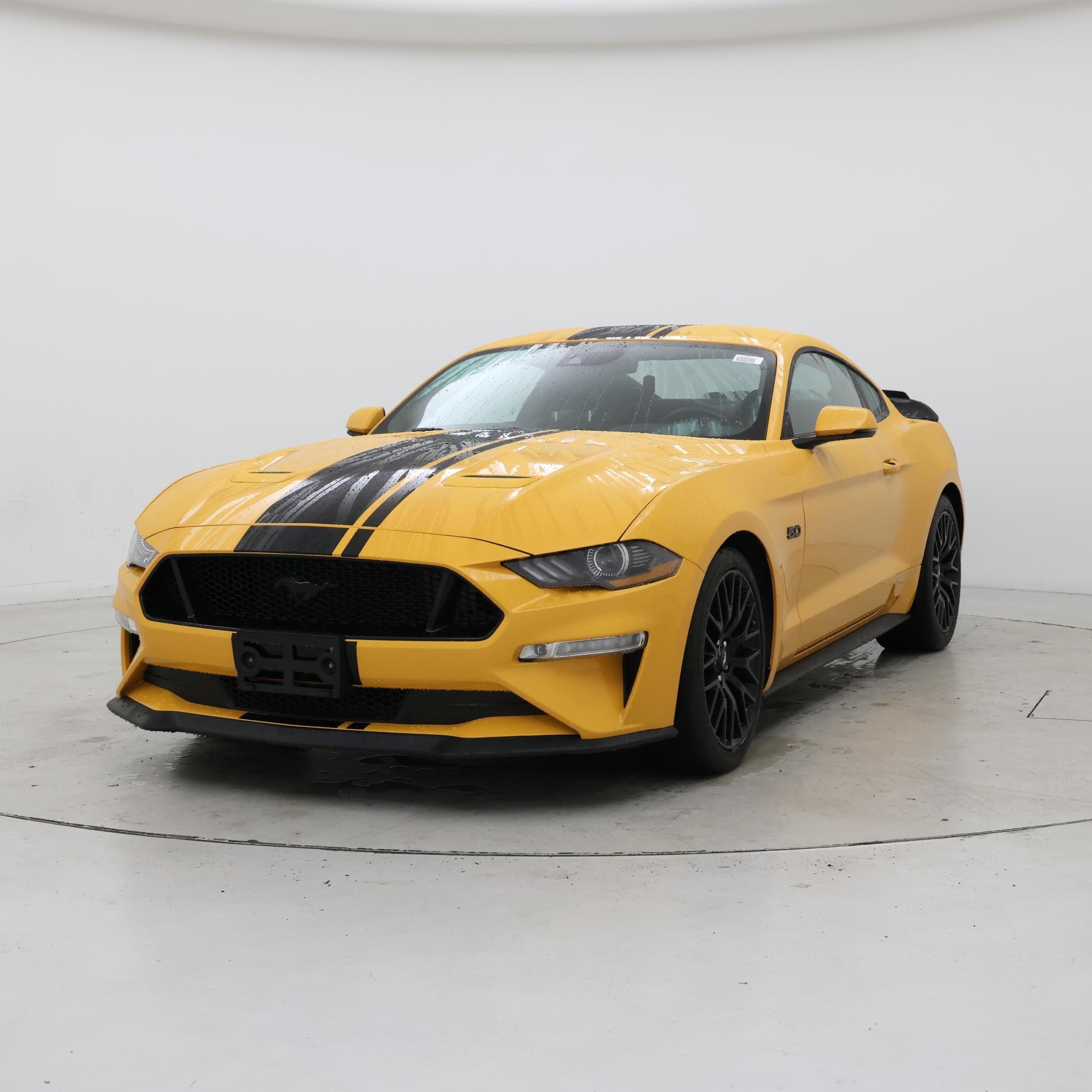 Thumbnail: 2022 Ford Mustang - 4