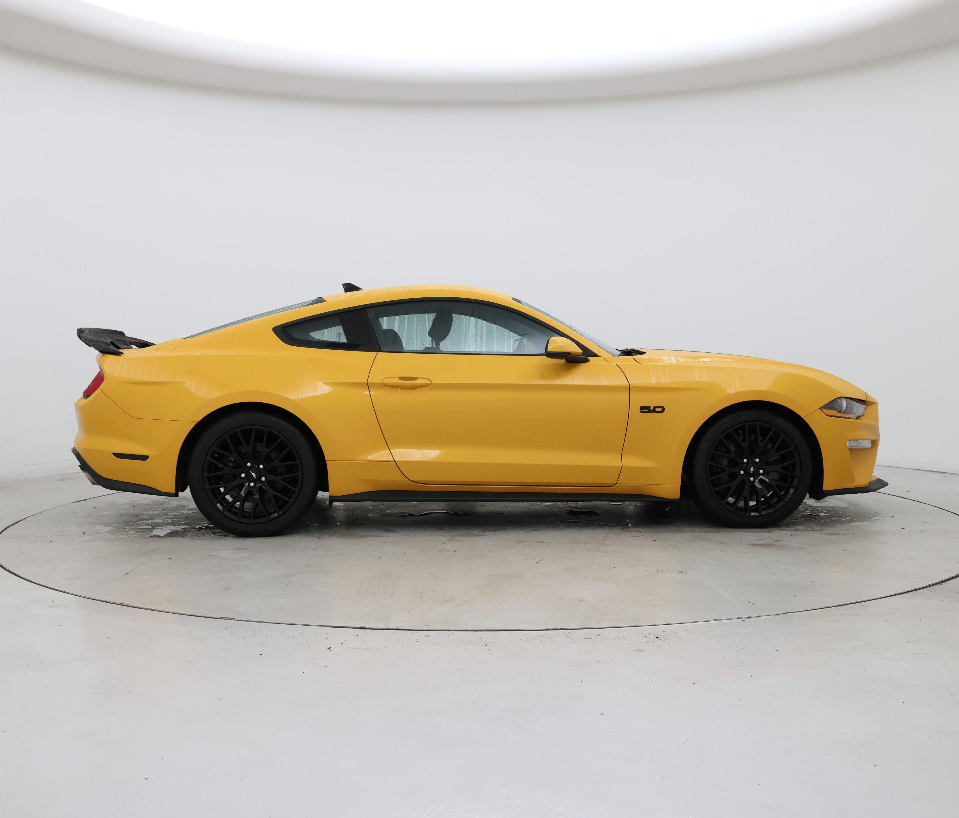 Thumbnail: 2022 Ford Mustang - 7