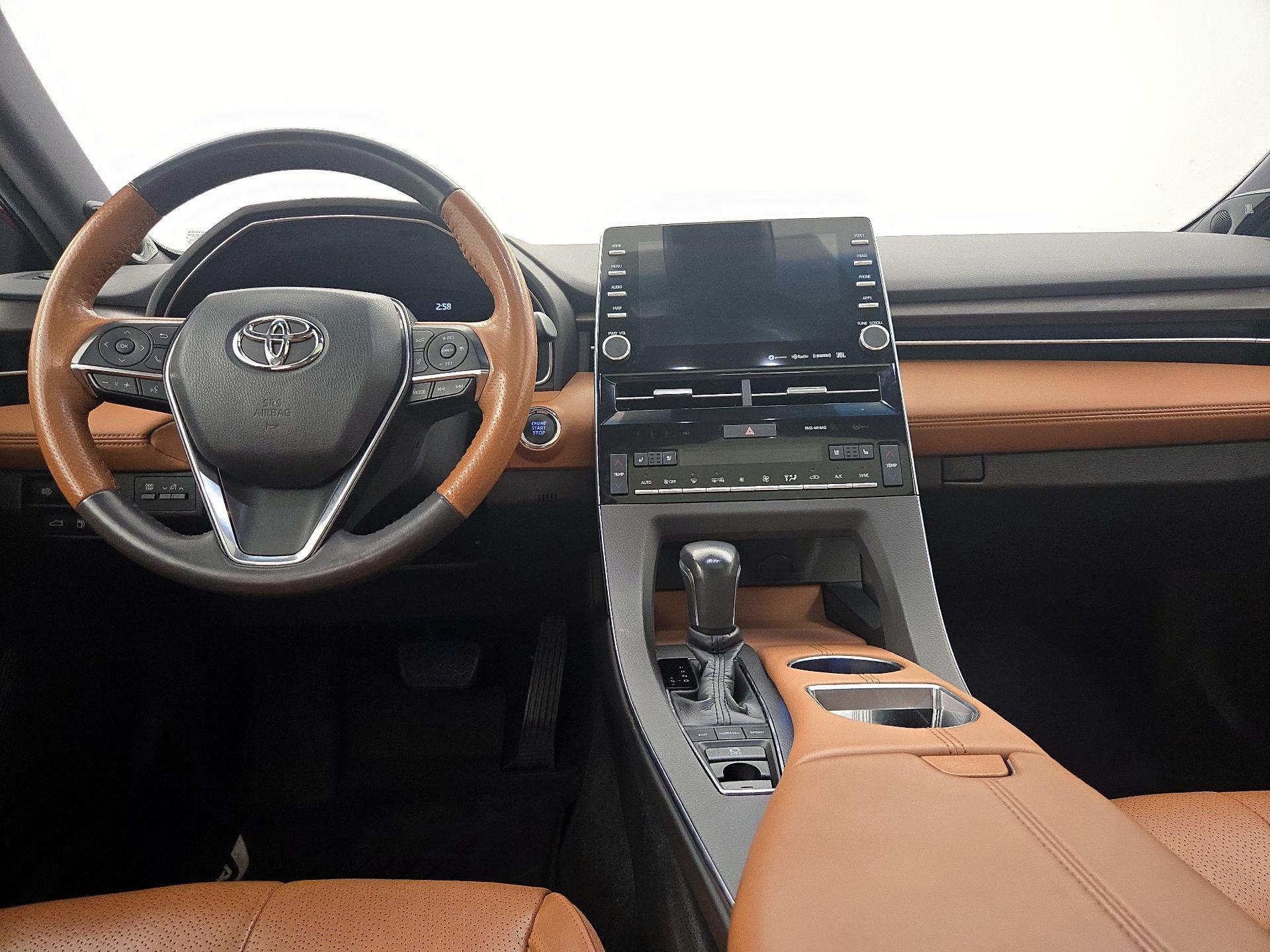Thumbnail: 2020 Toyota Avalon - 9