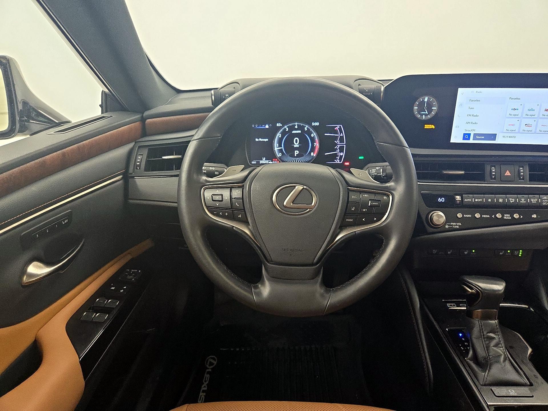 Thumbnail: 2023 Lexus ES - 10