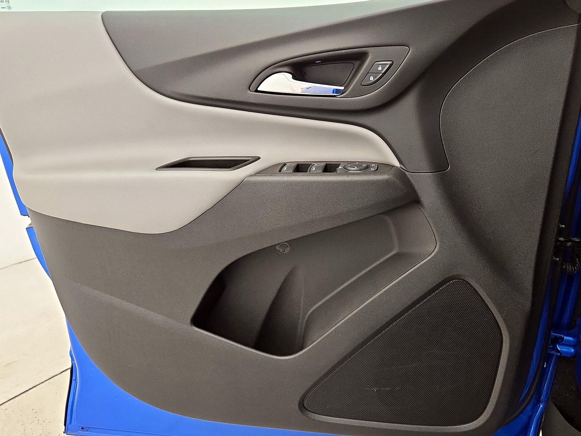 Thumbnail: 2024 Chevrolet Equinox - 12