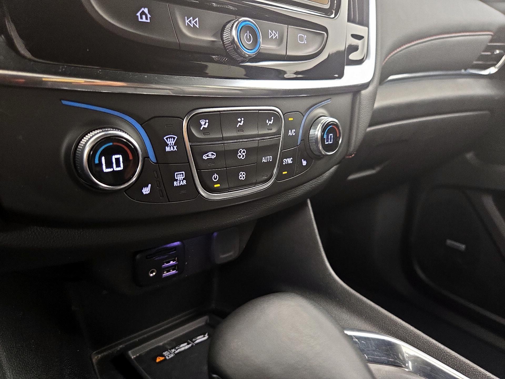 Thumbnail: 2023 Chevrolet Traverse - 17