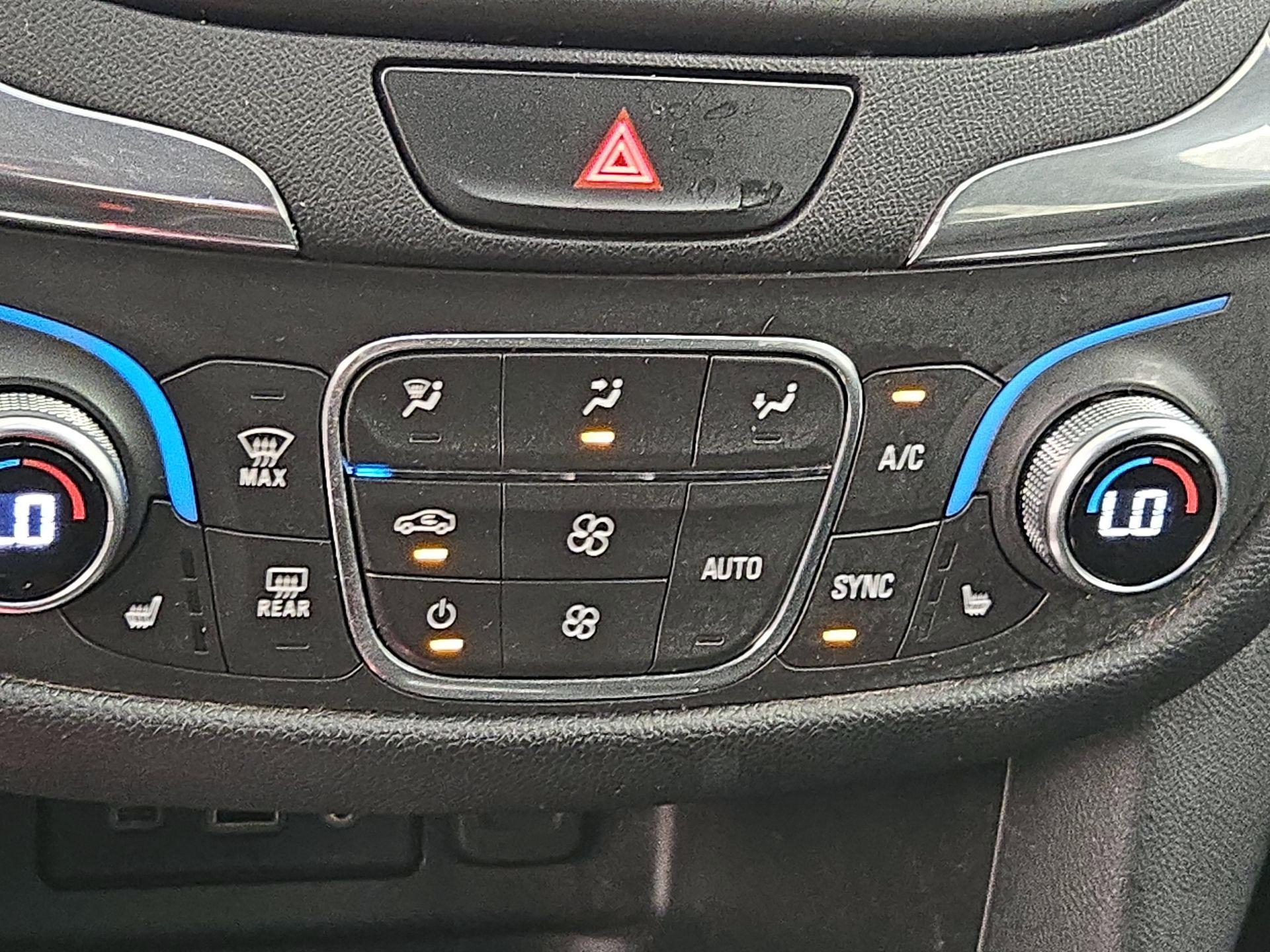 Thumbnail: 2019 Chevrolet Equinox - 17