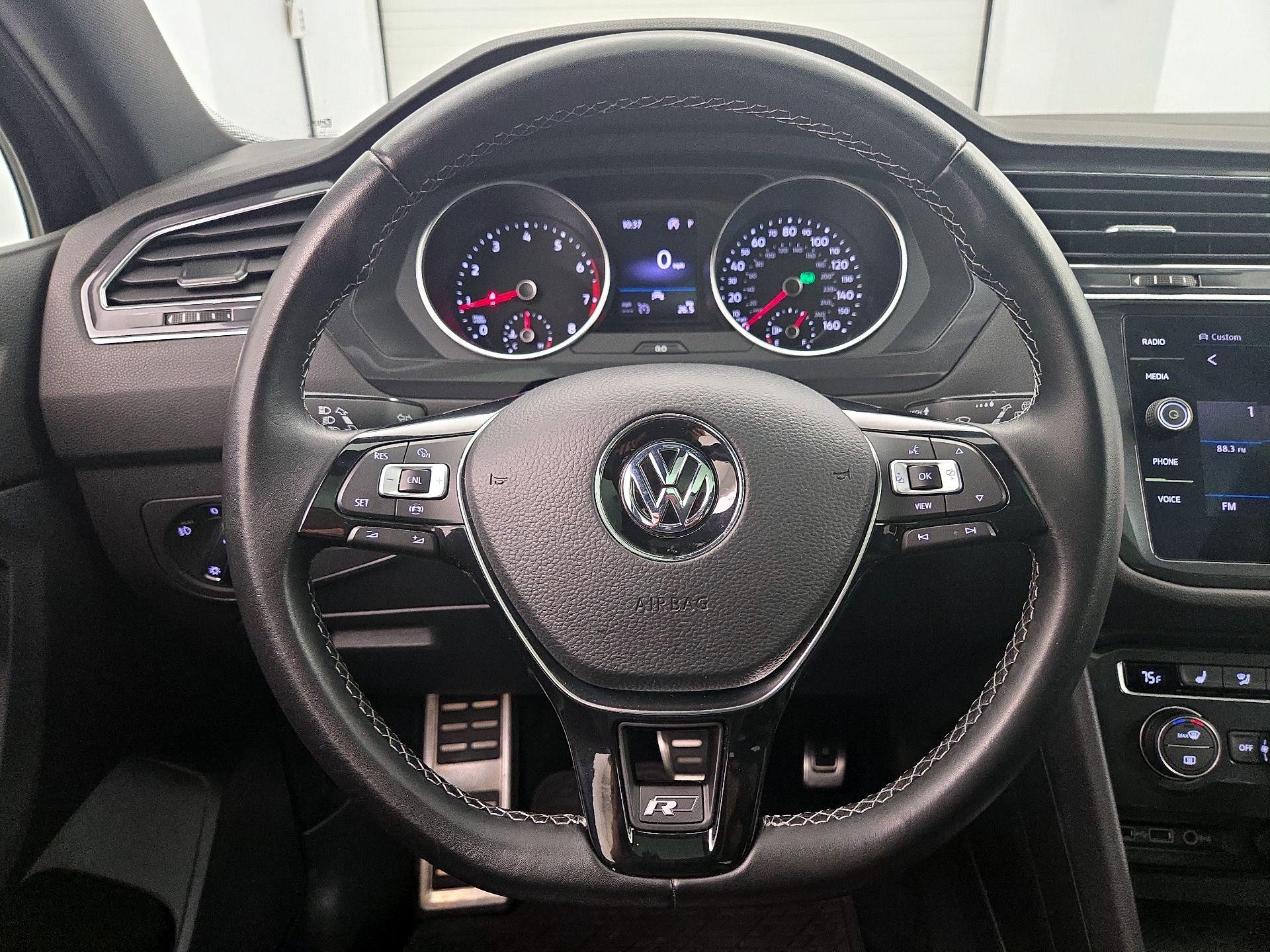 Thumbnail: 2020 Volkswagen Tiguan - 10