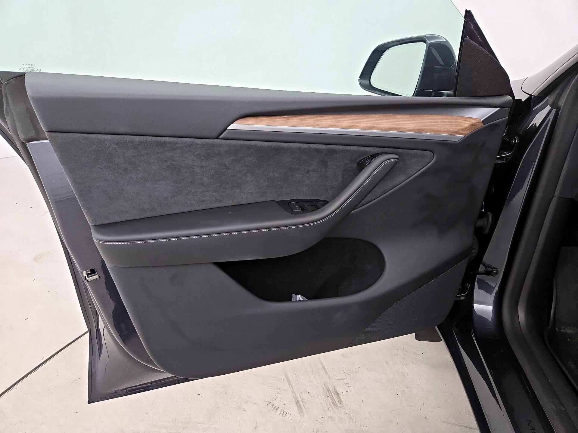 Thumbnail: 2024 Tesla Model Y - 12