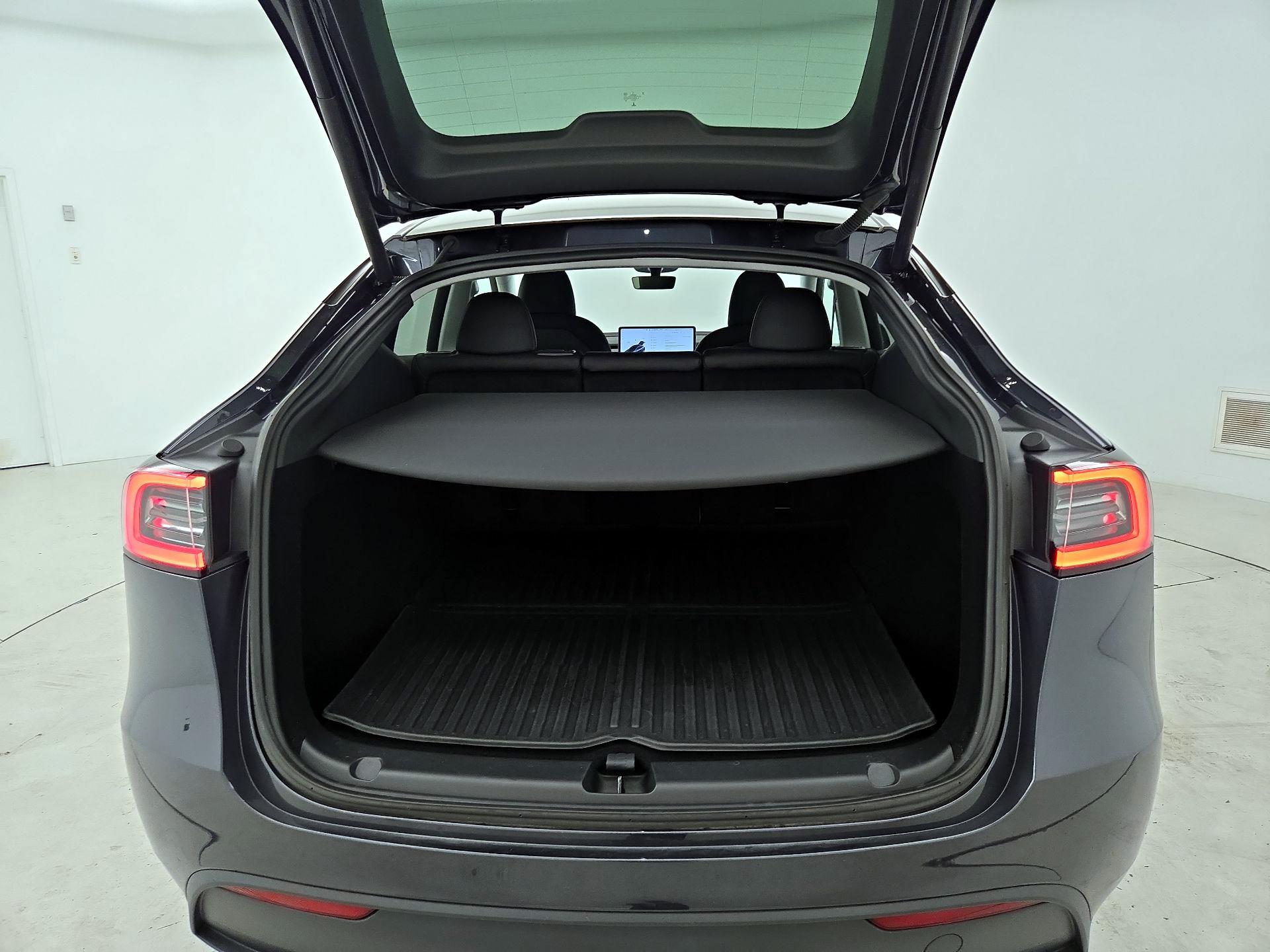 Thumbnail: 2024 Tesla Model Y - 20
