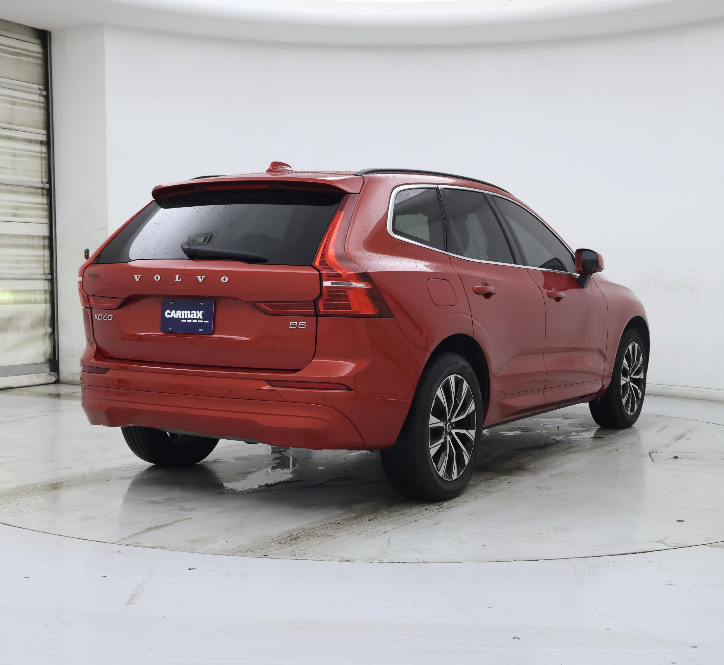 Thumbnail: 2023 Volvo XC60 - 8