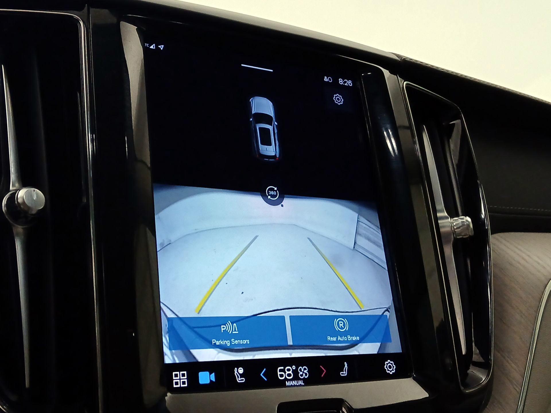 Thumbnail: 2023 Volvo XC60 - 14