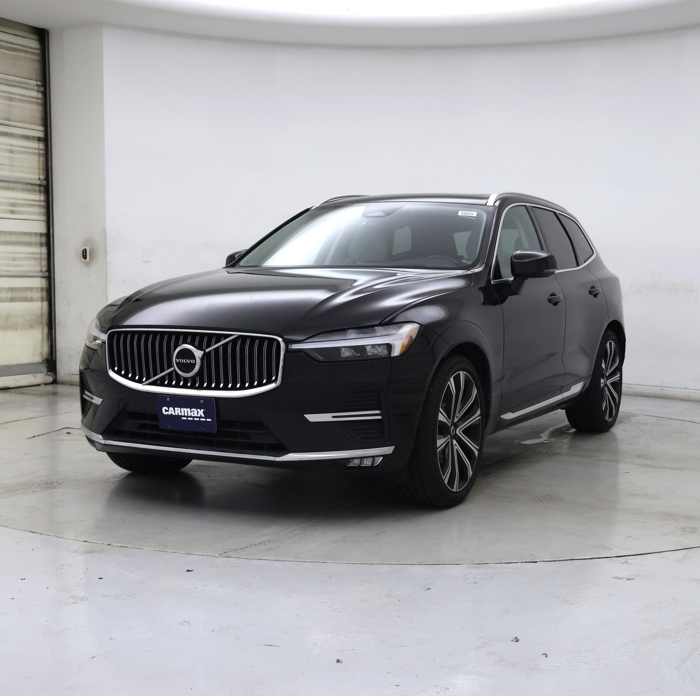Thumbnail: 2023 Volvo XC60 - 4