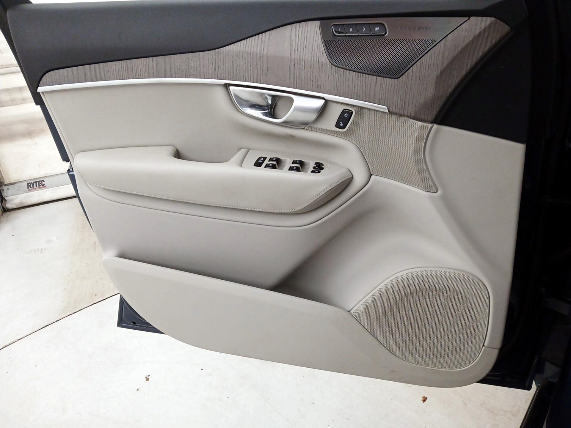 Thumbnail: 2024 Volvo XC90 - 12
