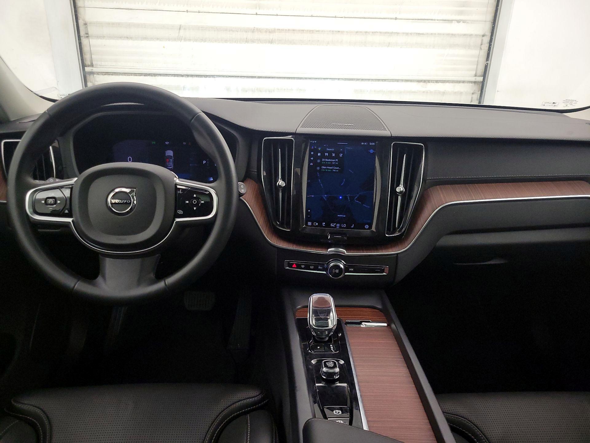 Thumbnail: 2023 Volvo XC60 - 9