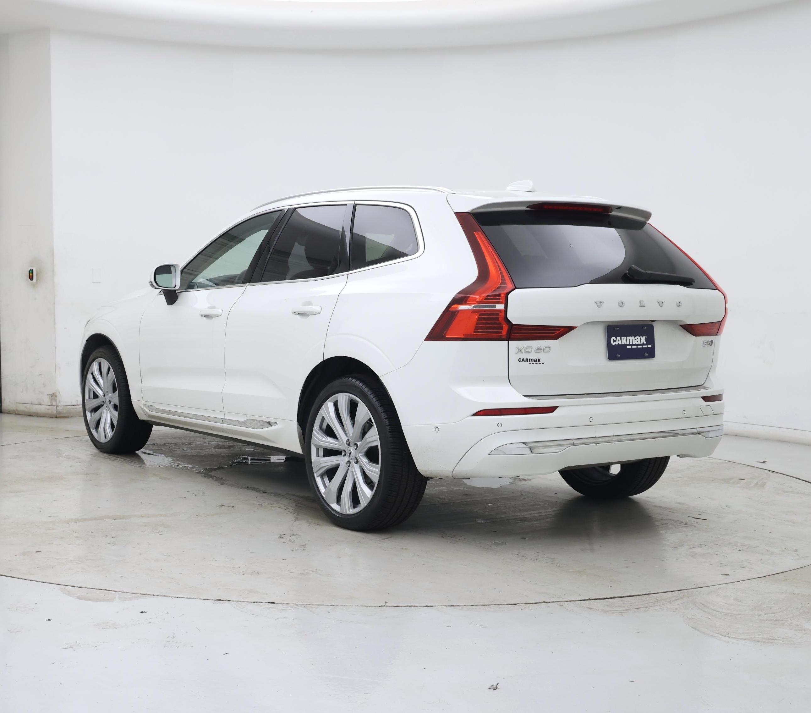 Thumbnail: 2023 Volvo XC60 - 2