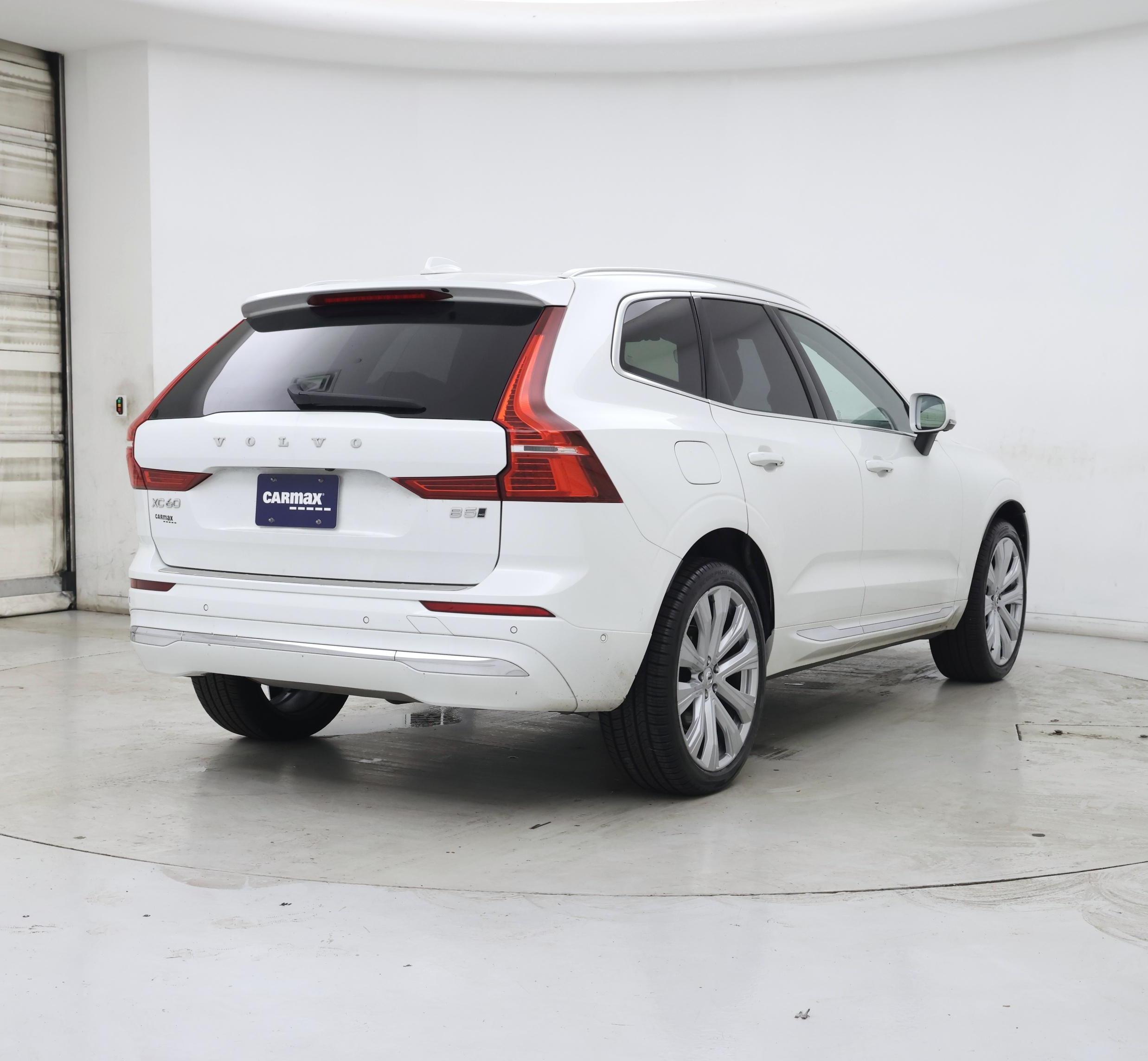 Thumbnail: 2023 Volvo XC60 - 8