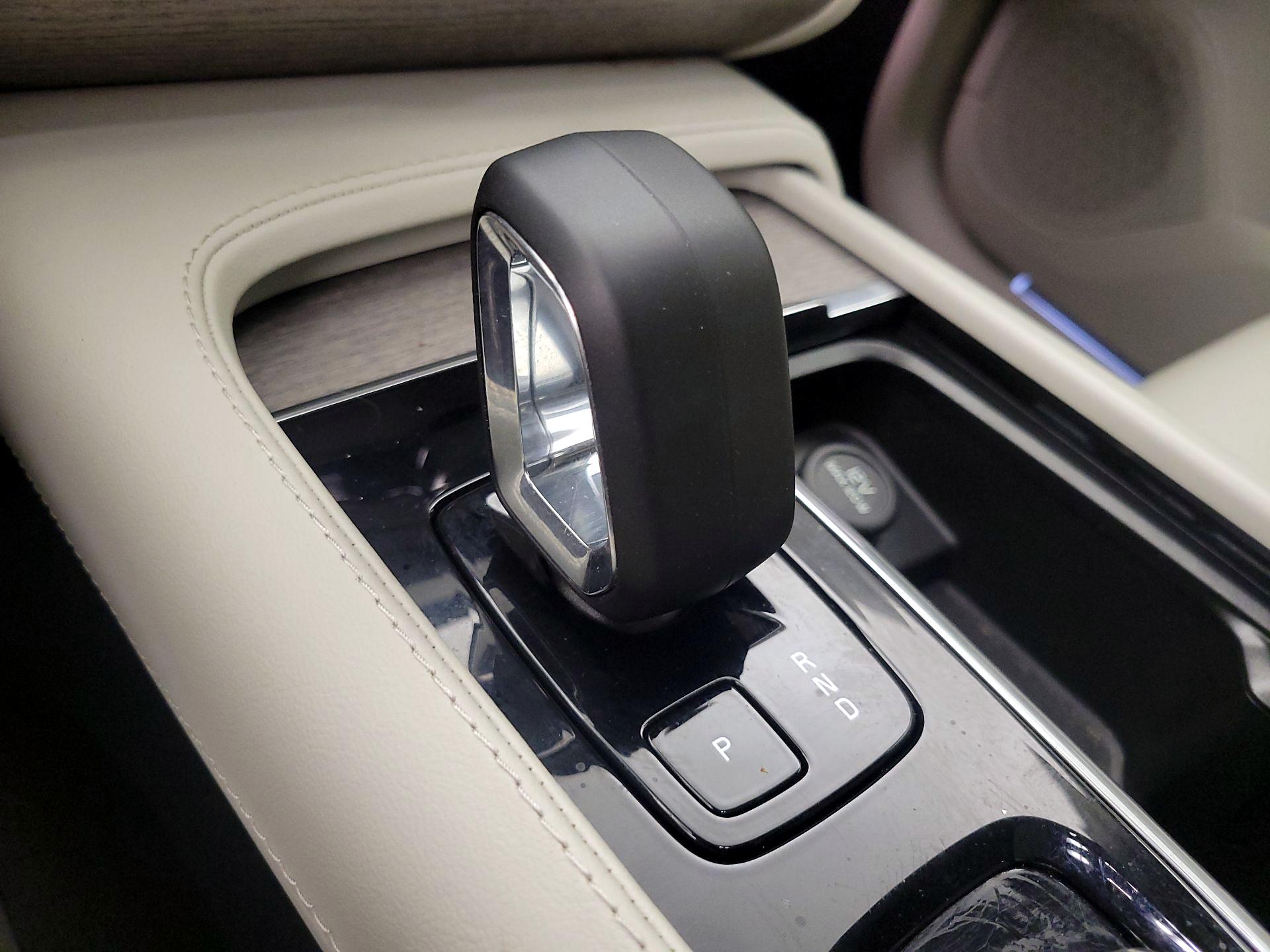 Thumbnail: 2024 Volvo XC90 - 17