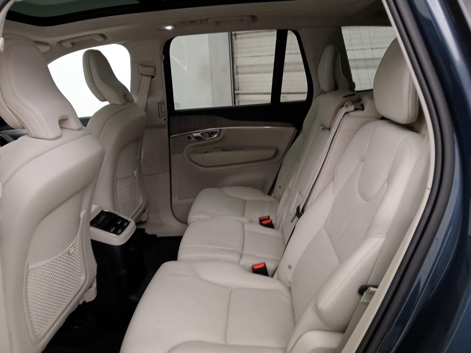 Thumbnail: 2024 Volvo XC90 - 20