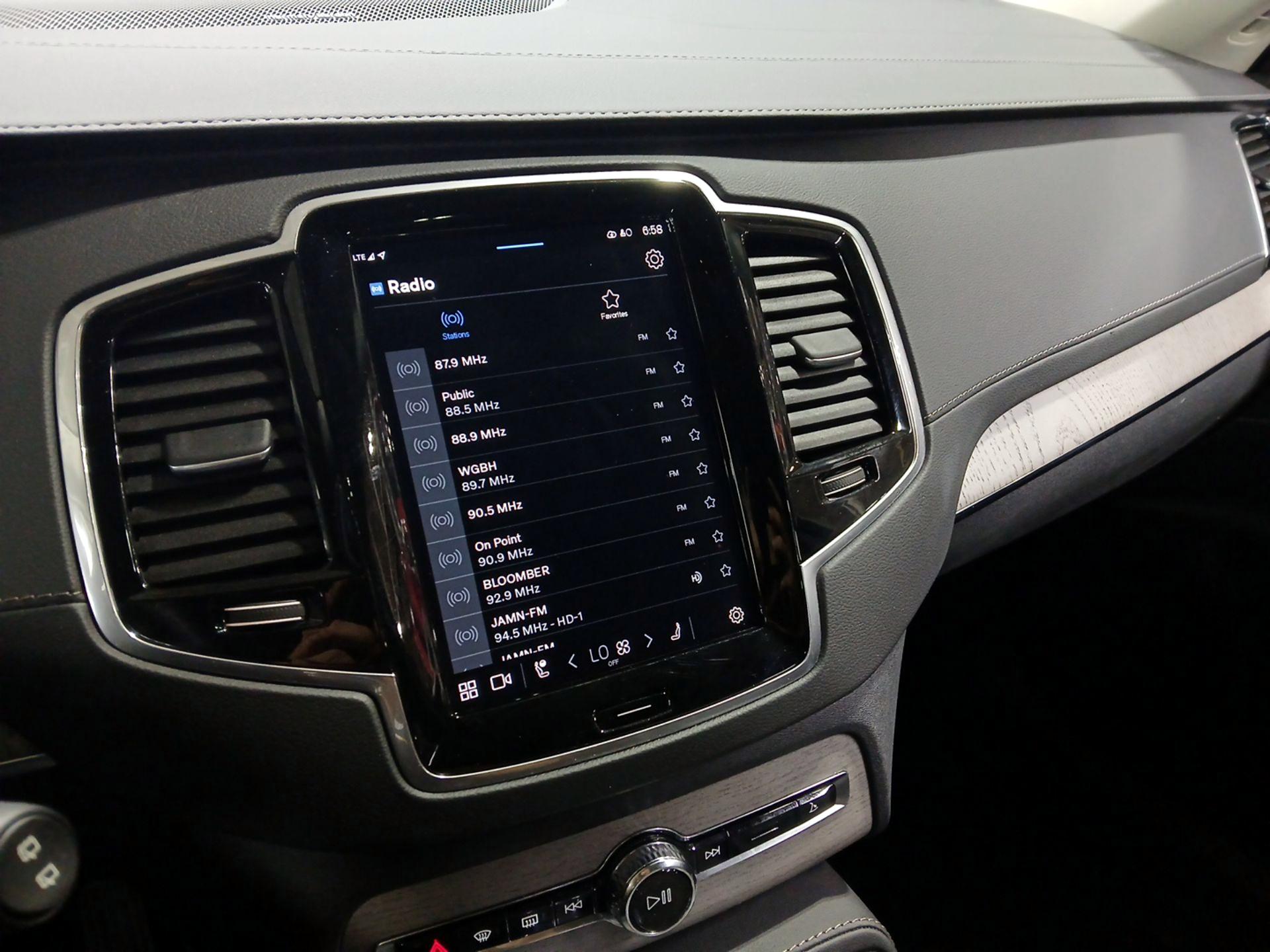 Thumbnail: 2024 Volvo XC90 - 15