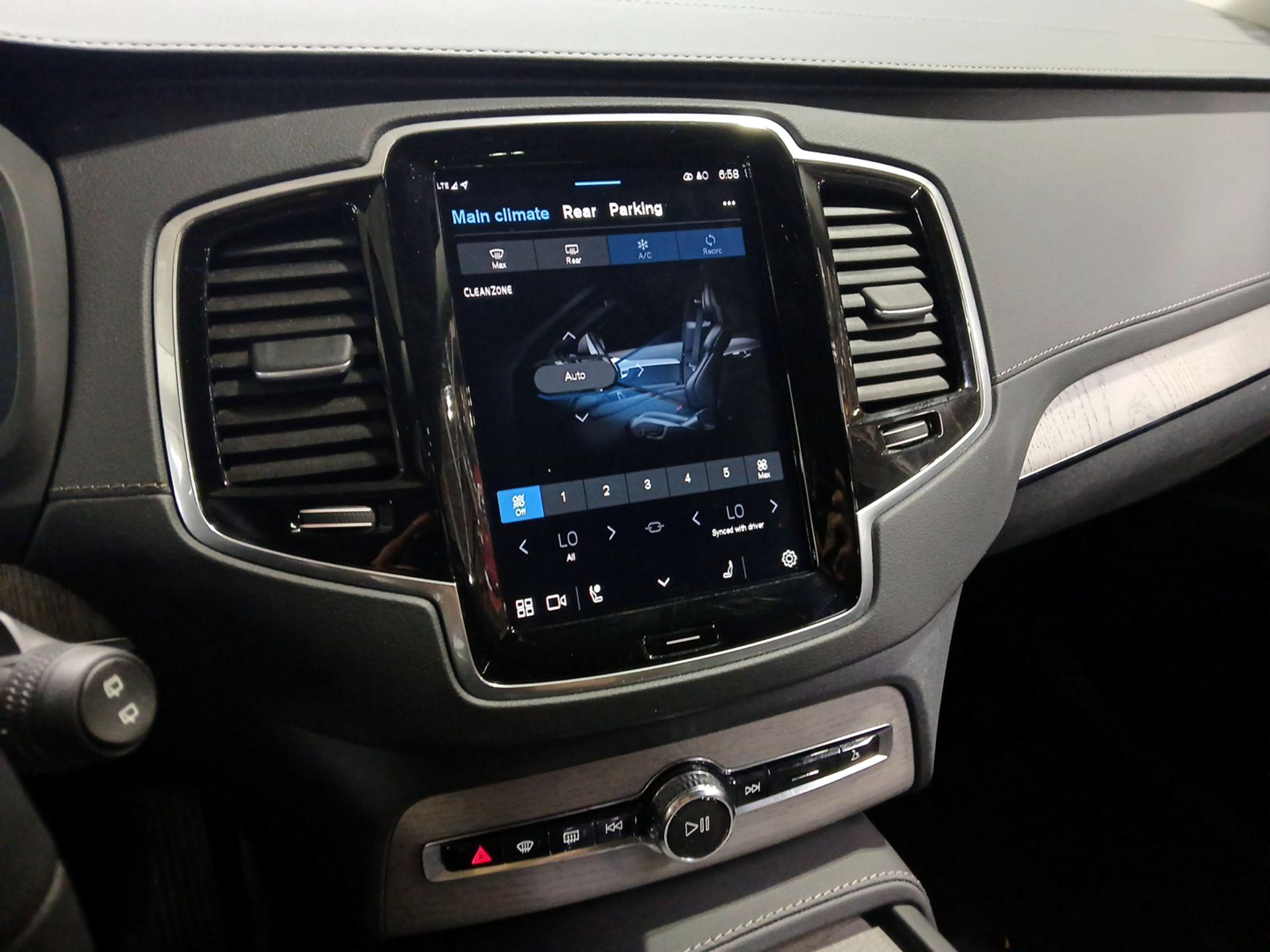 Thumbnail: 2024 Volvo XC90 - 16