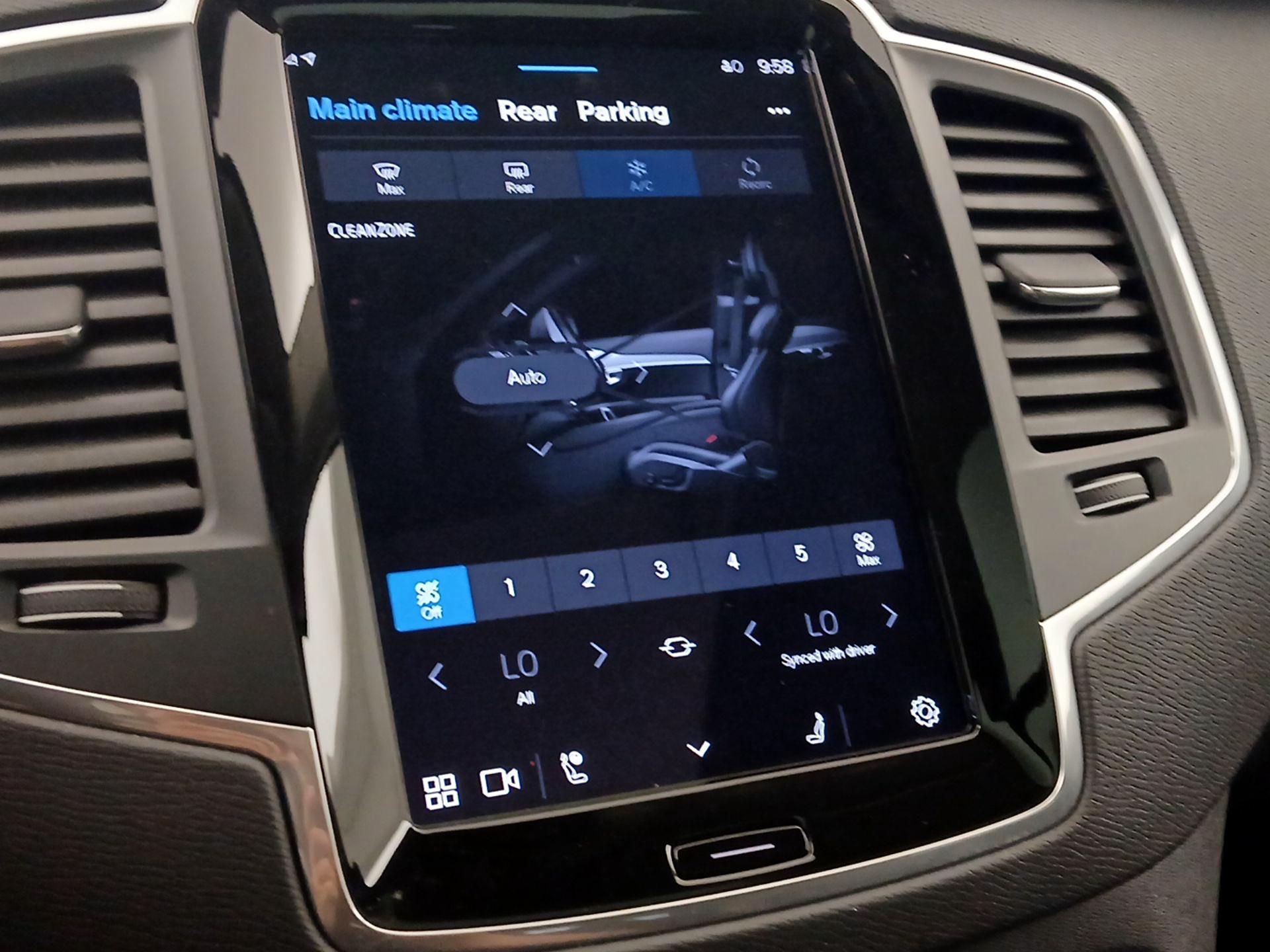 Thumbnail: 2024 Volvo XC90 - 17