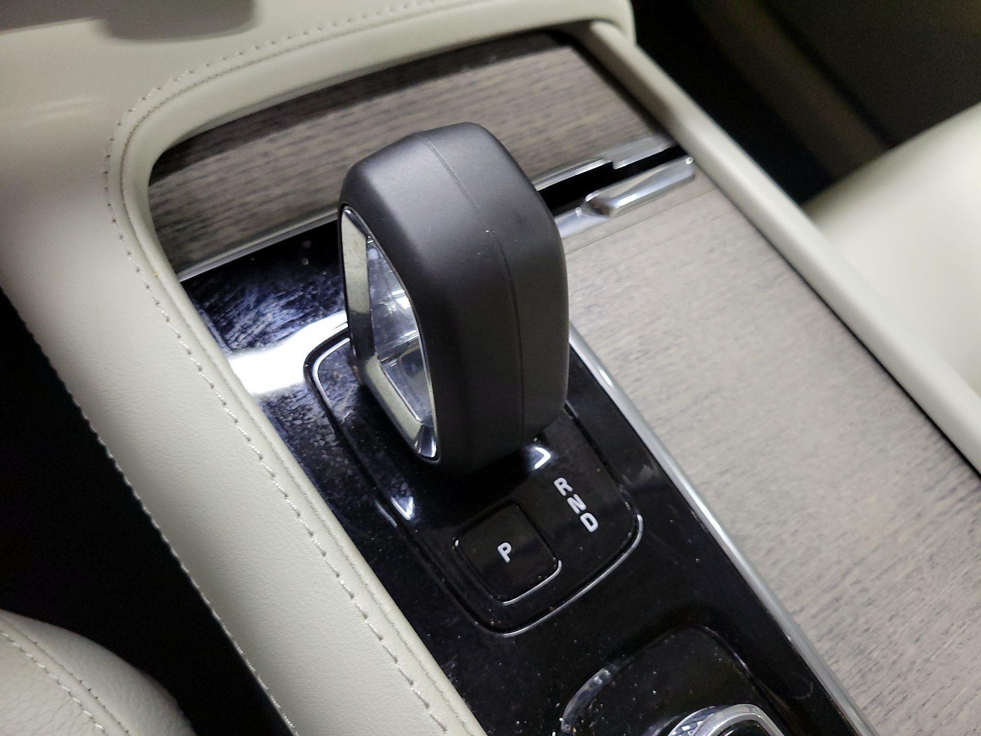 Thumbnail: 2024 Volvo XC90 - 18