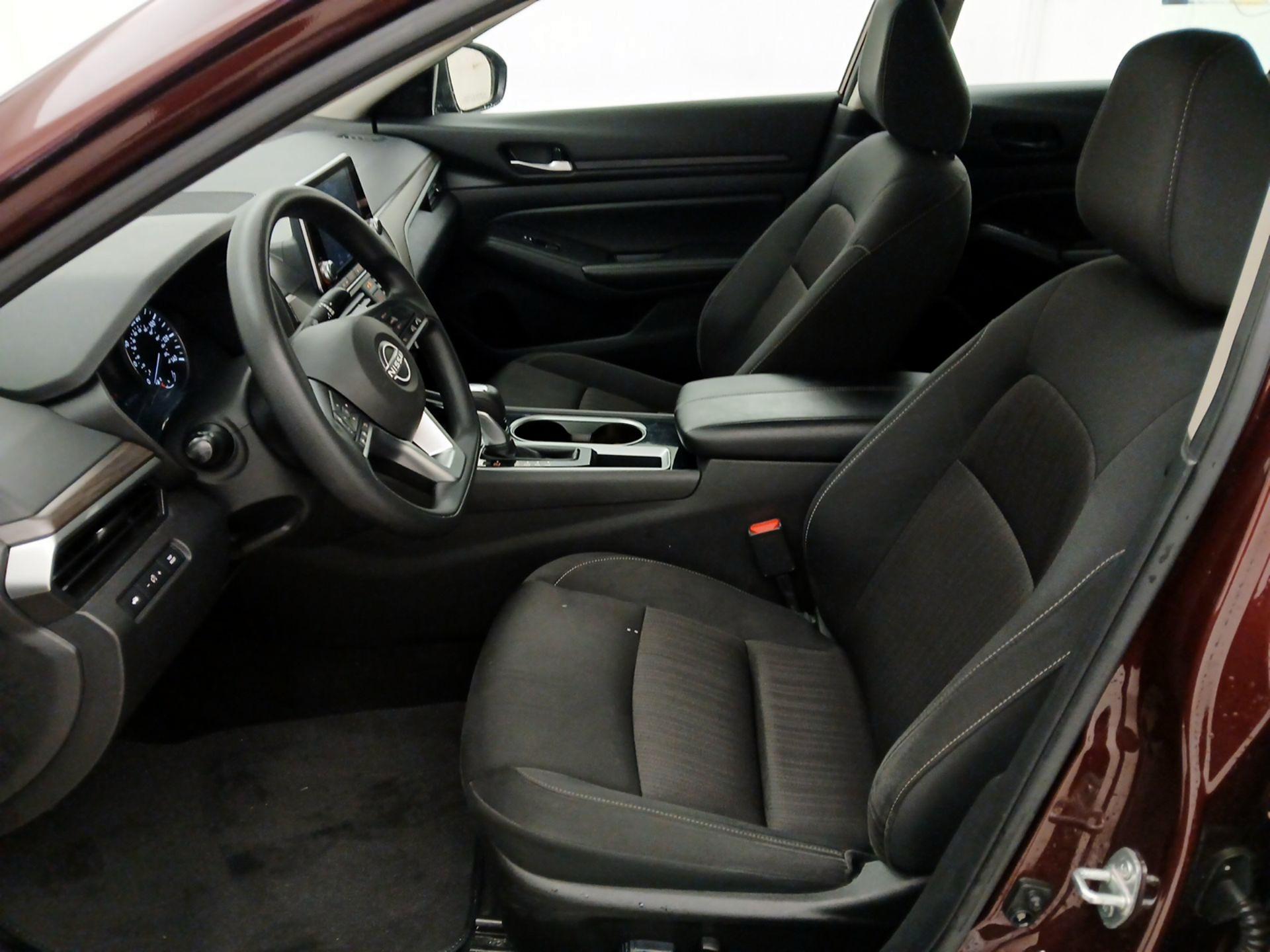 Thumbnail: 2024 Nissan Altima - 11