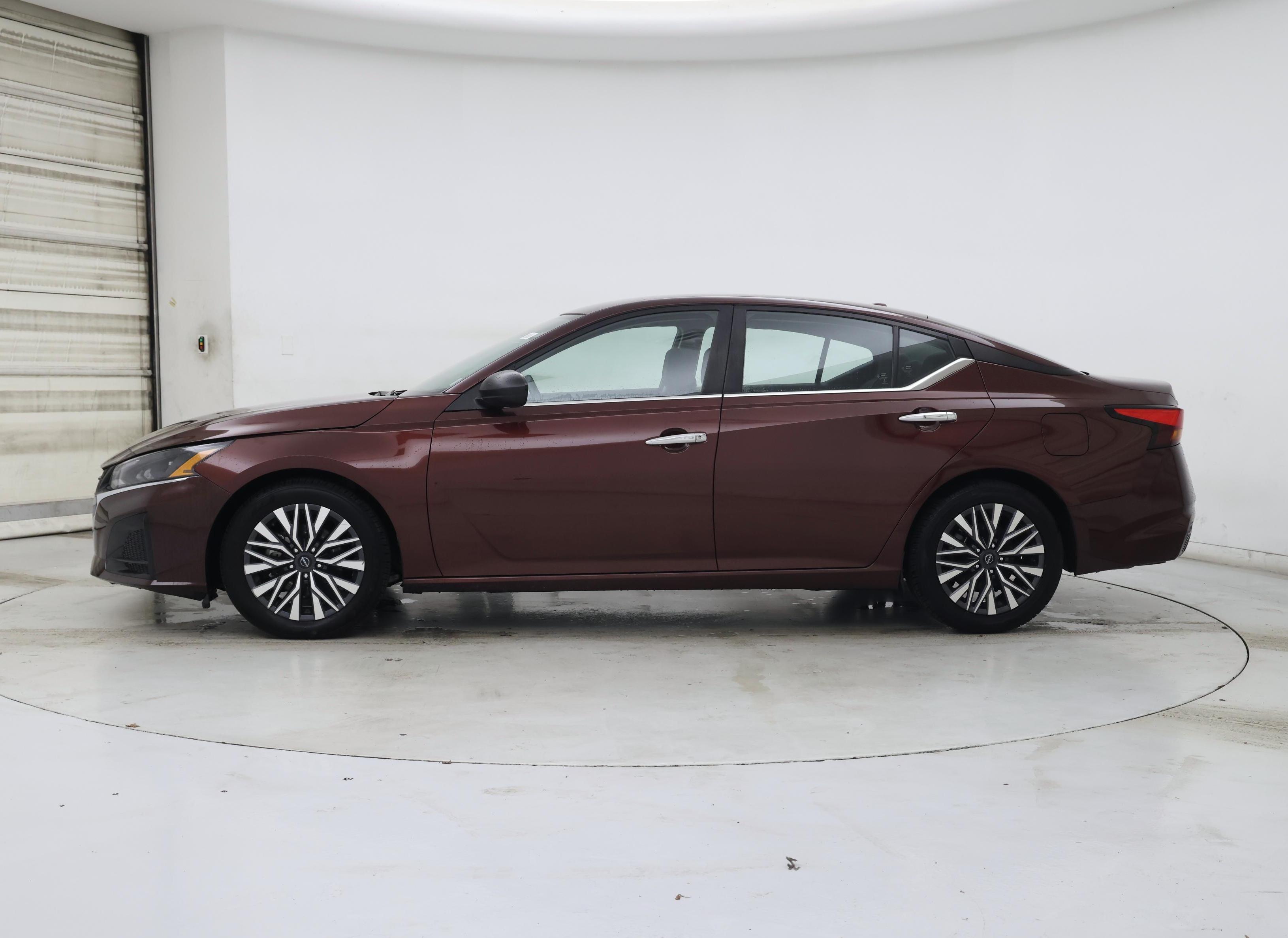 Thumbnail: 2024 Nissan Altima - 3