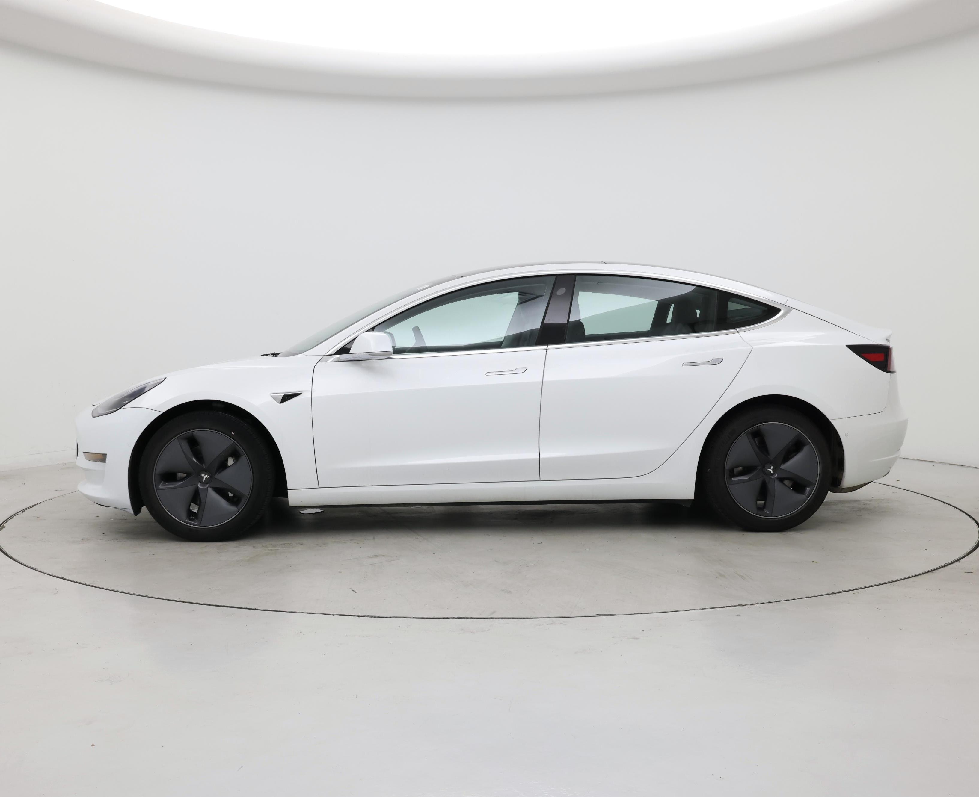 Thumbnail: 2019 Tesla Model 3 - 3
