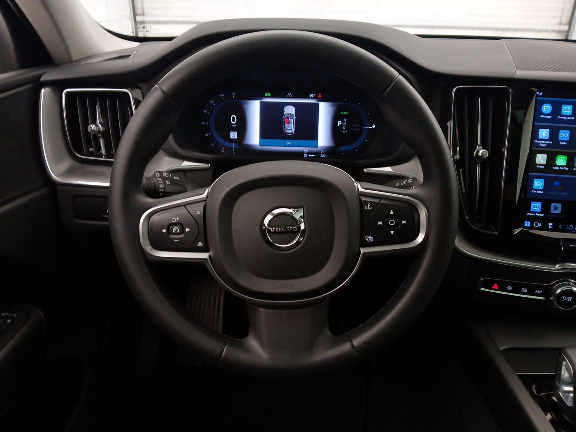 Thumbnail: 2023 Volvo XC60 - 10