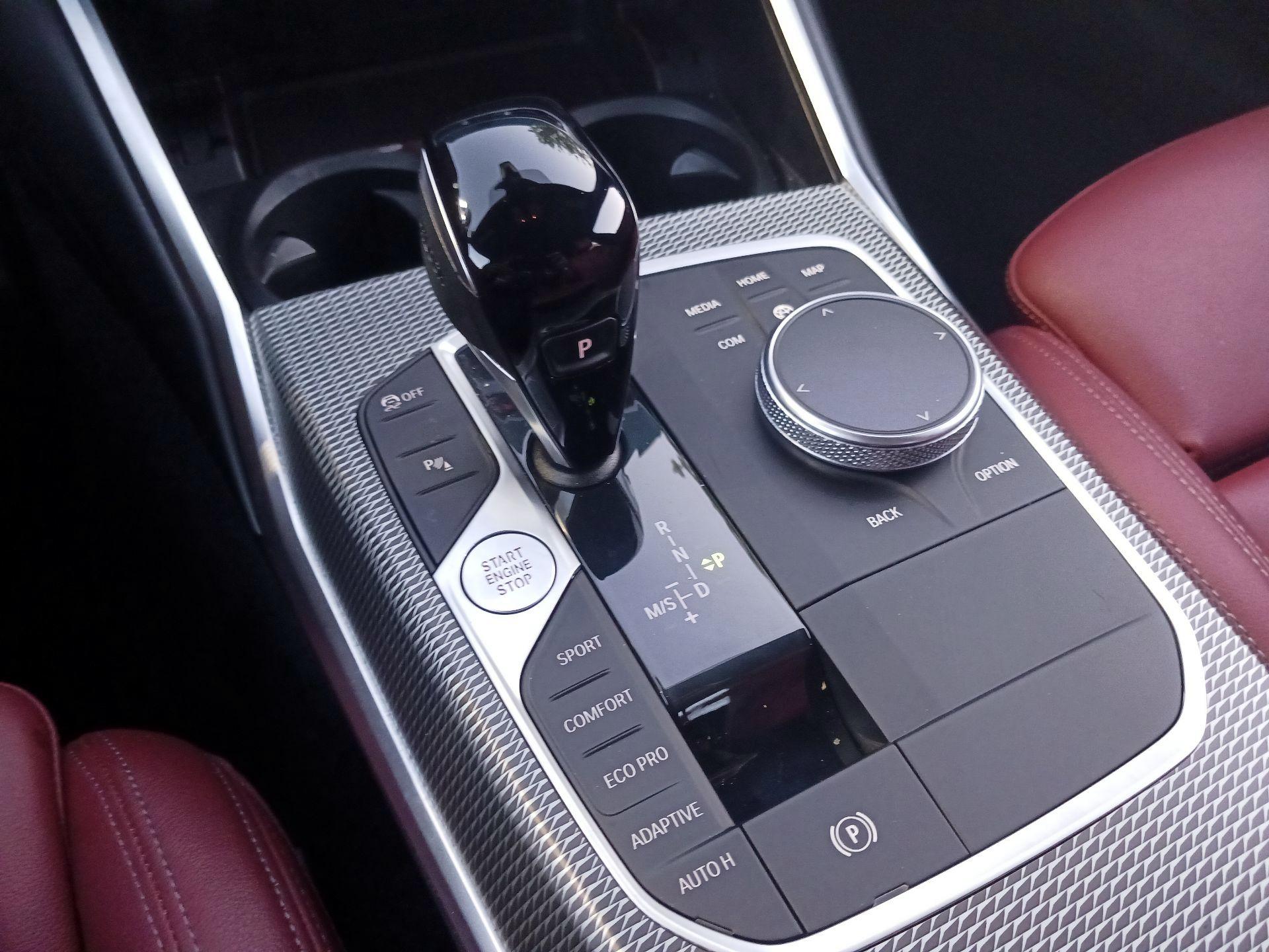 Thumbnail: 2022 BMW 3 Series - 16