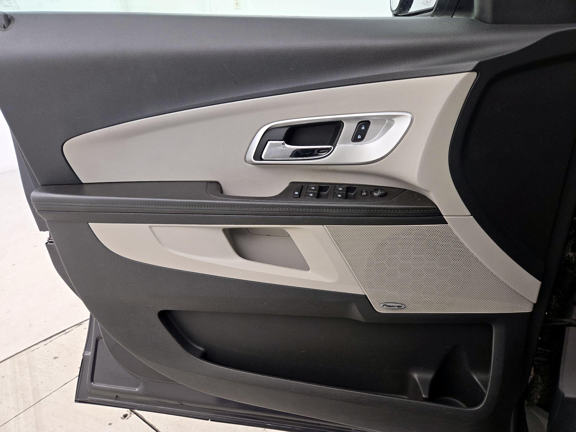 Thumbnail: 2016 Chevrolet Equinox - 12