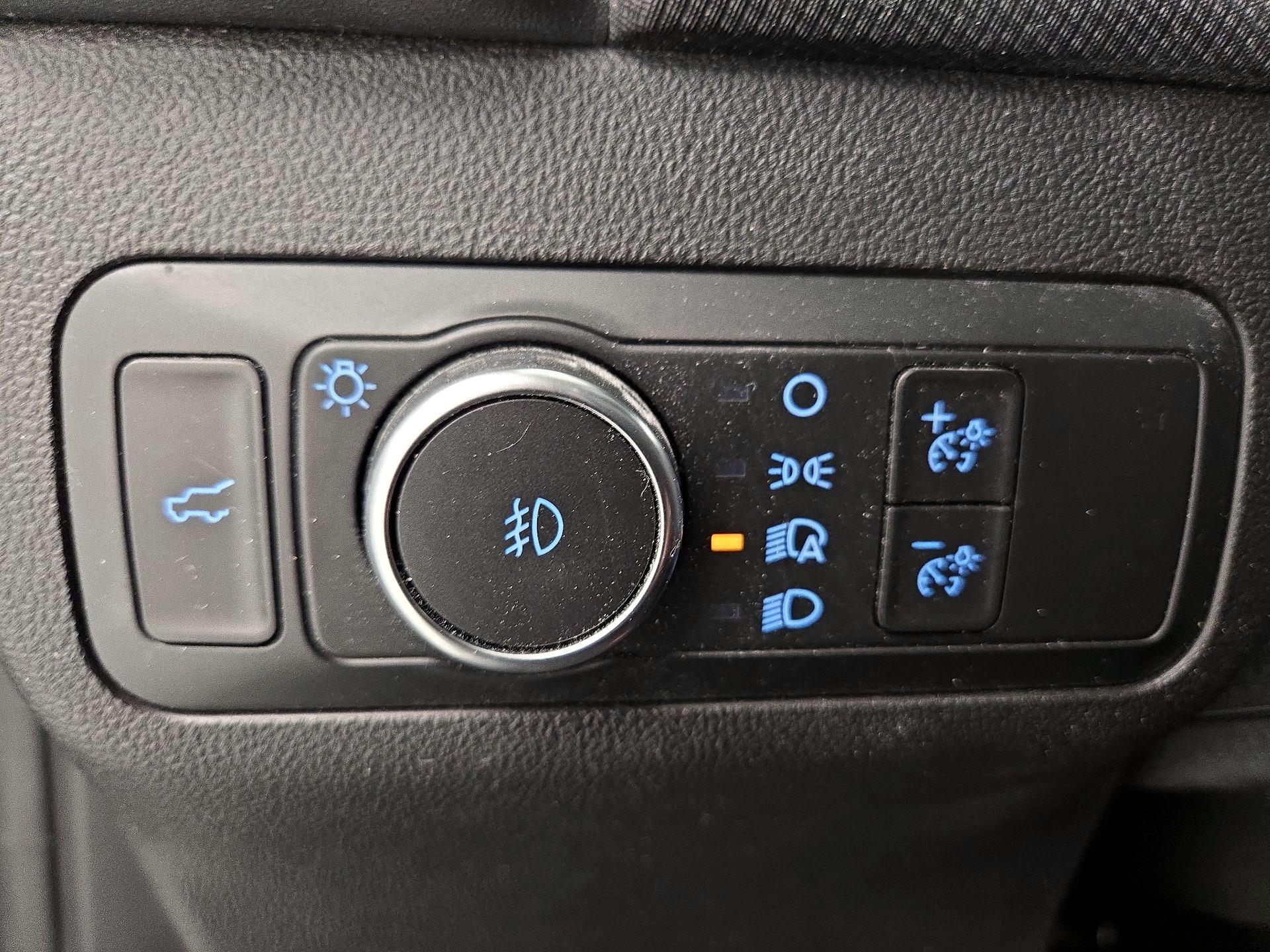 Thumbnail: 2022 Ford Bronco Sport - 13