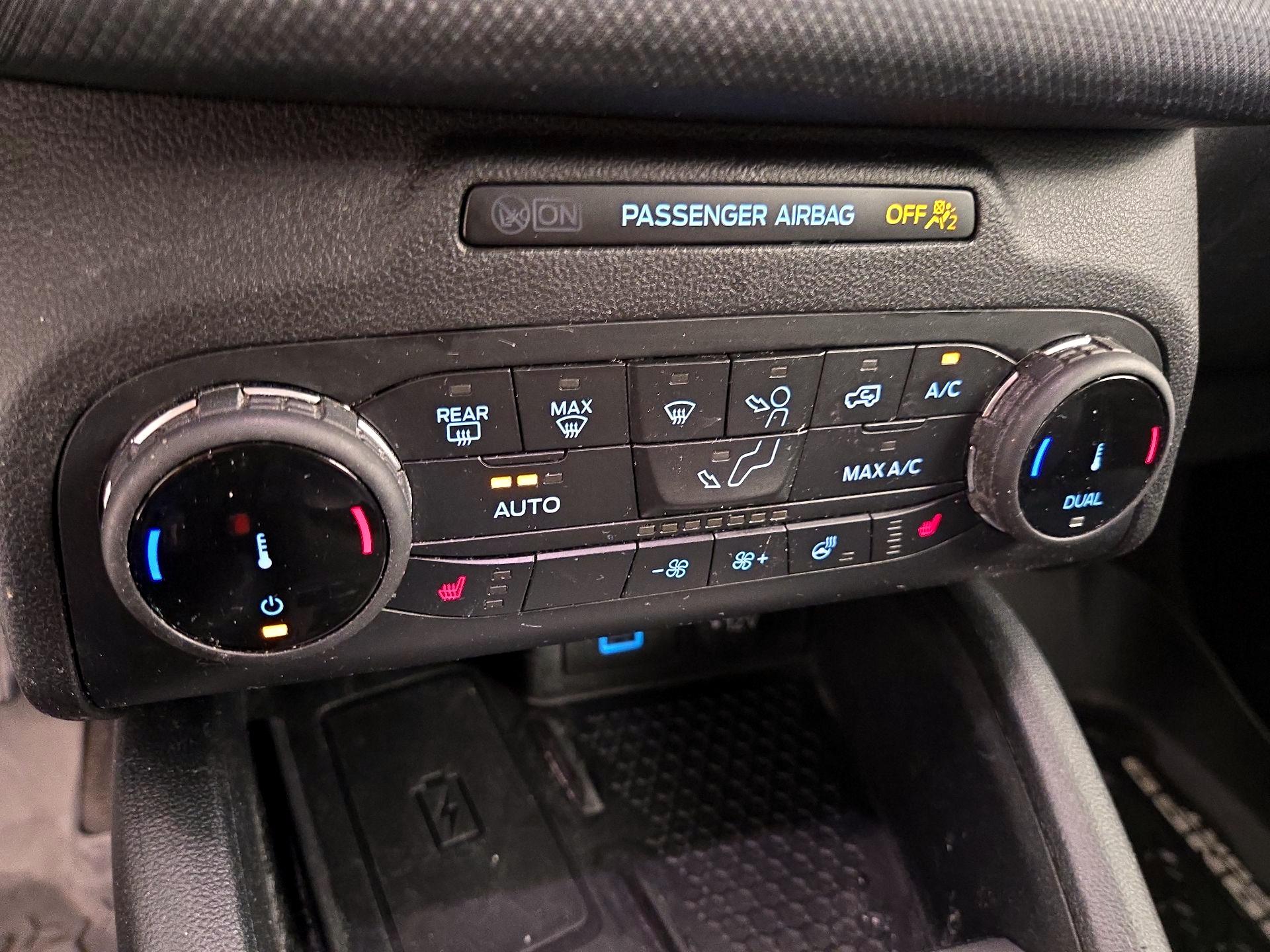 Thumbnail: 2022 Ford Bronco Sport - 16