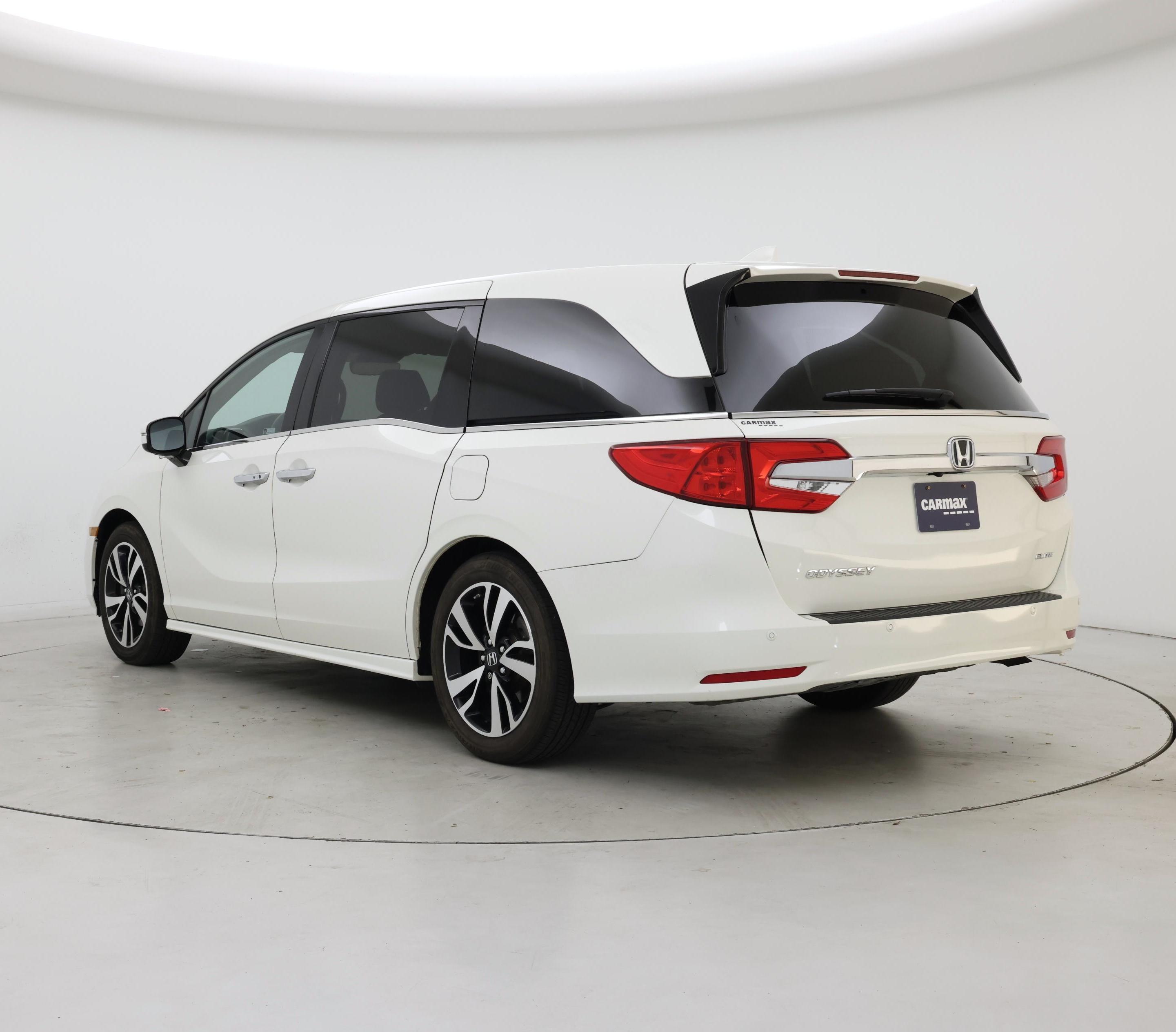 Thumbnail: 2019 Honda Odyssey - 2