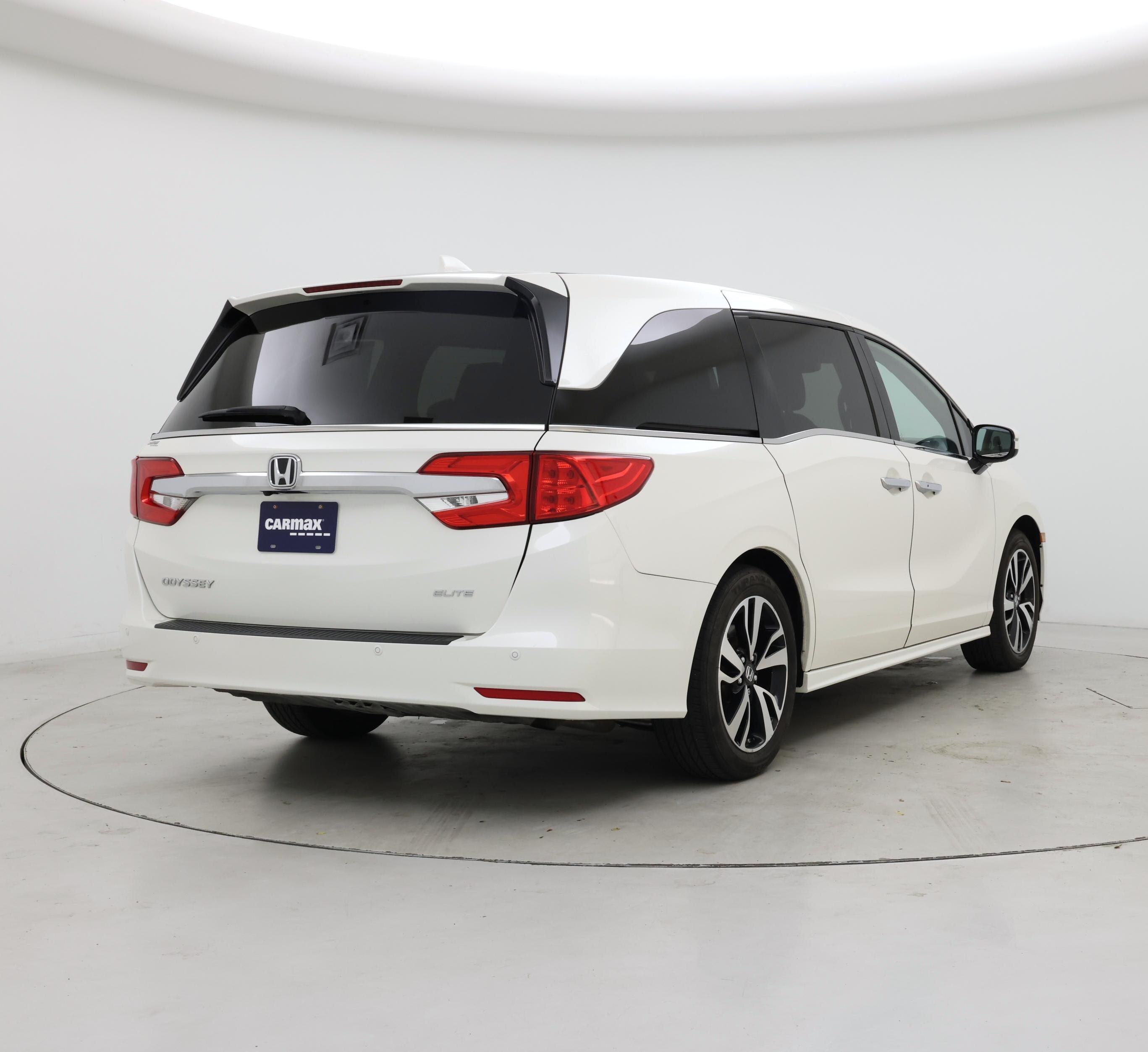 Thumbnail: 2019 Honda Odyssey - 8