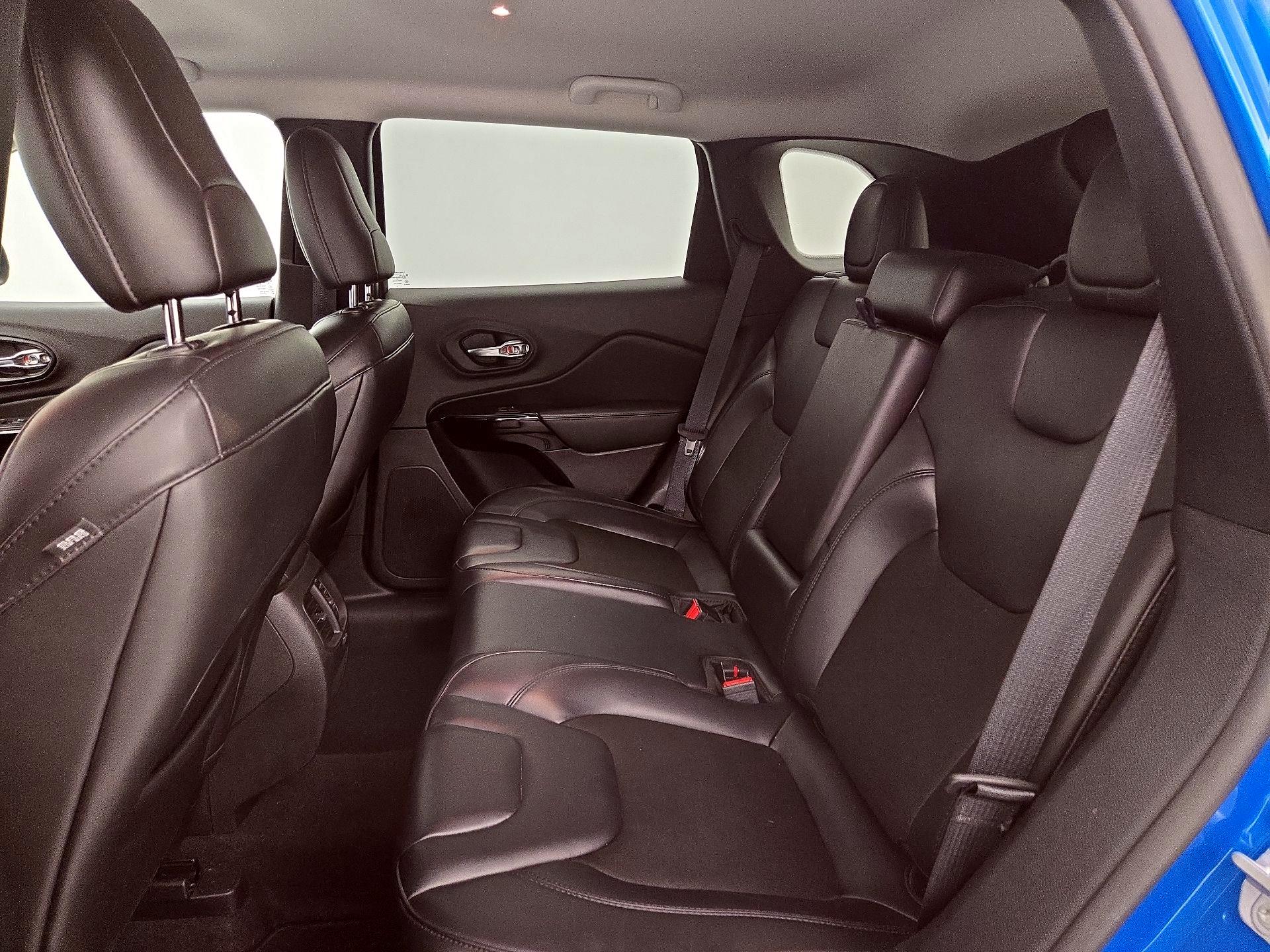 Thumbnail: 2021 Jeep Cherokee - 19