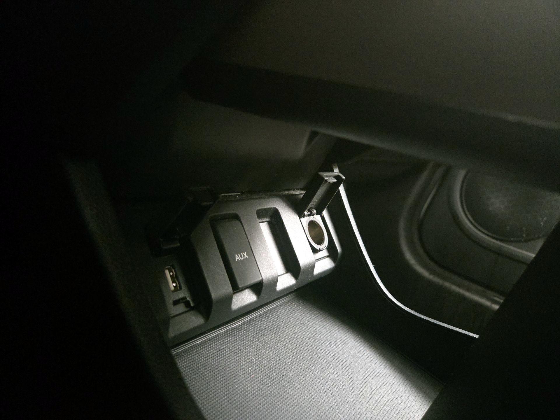 Thumbnail: 2016 Honda HR-V - 18