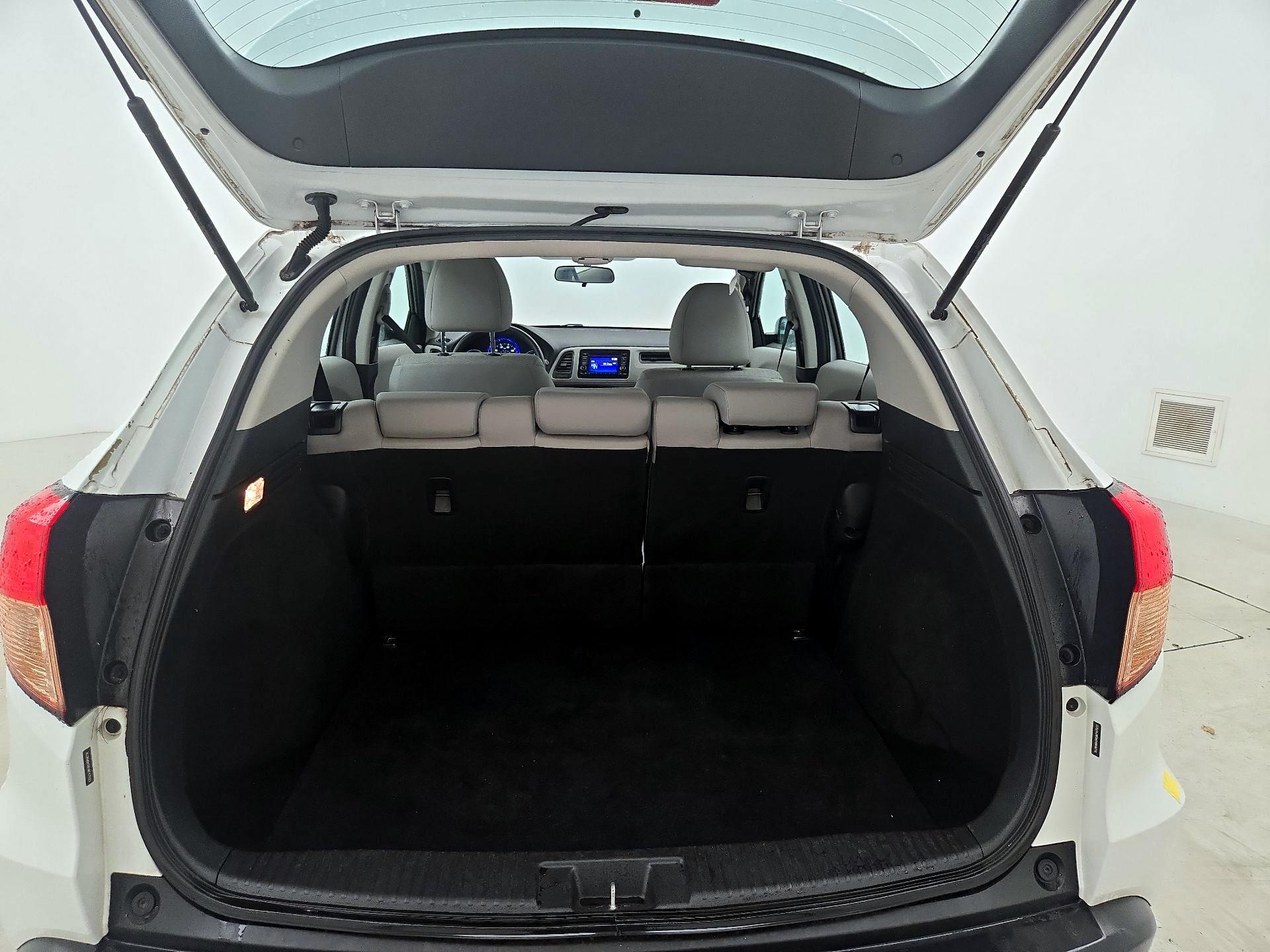 Thumbnail: 2016 Honda HR-V - 20