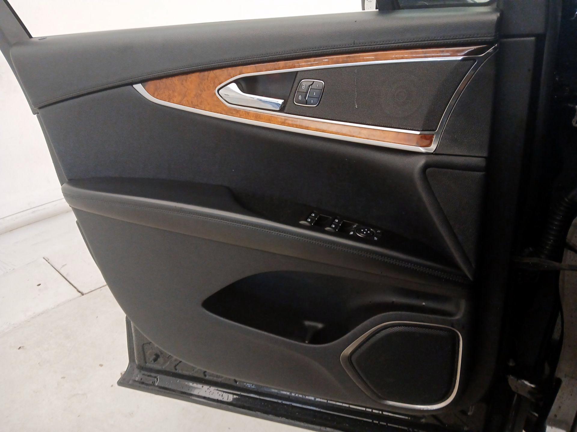 Thumbnail: 2018 Lincoln MKX - 12