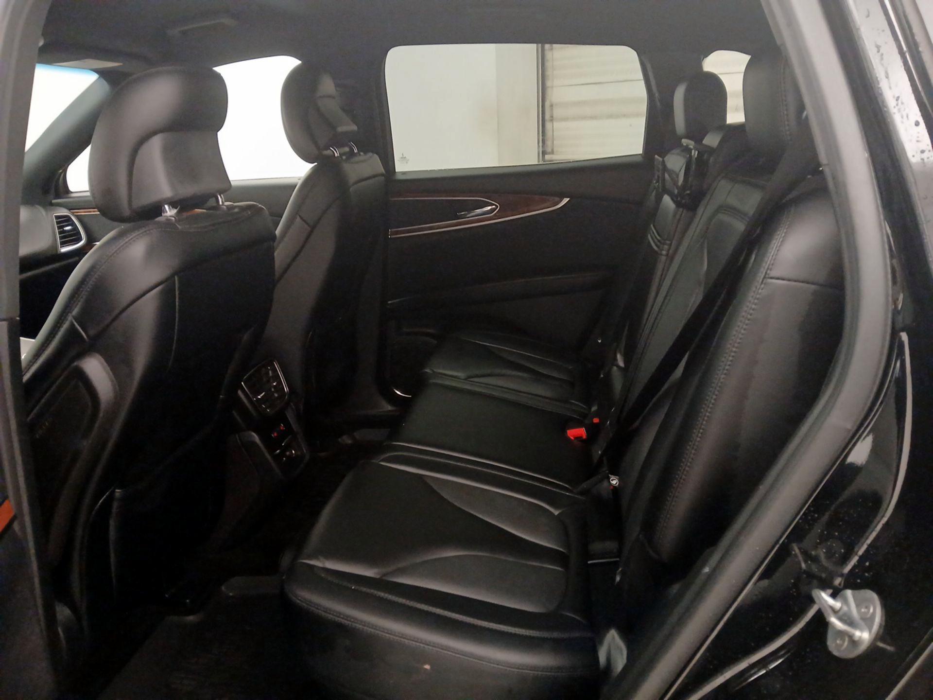 Thumbnail: 2018 Lincoln MKX - 20
