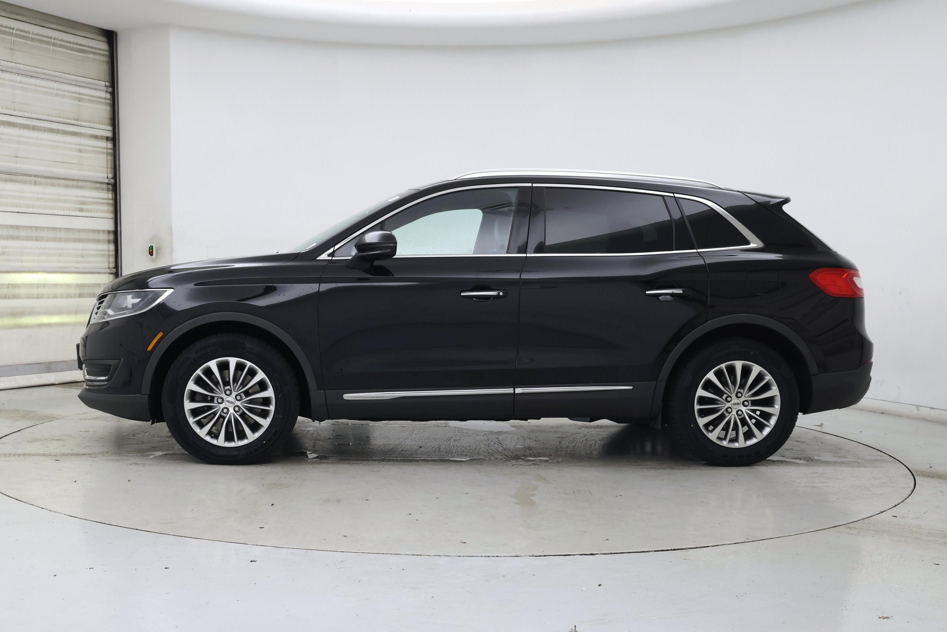 Thumbnail: 2018 Lincoln MKX - 3